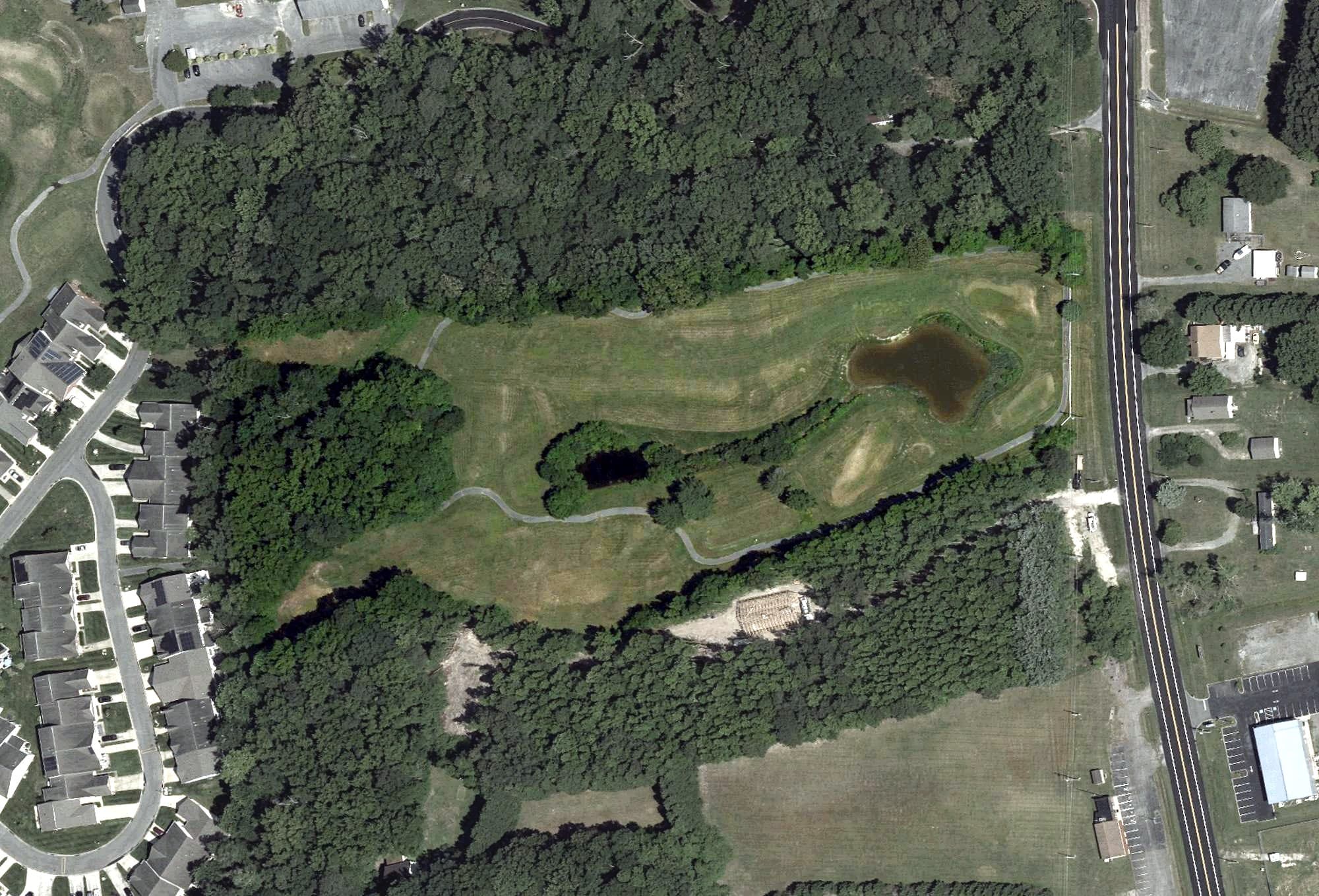Aerial view of Wood Creek Golf Links, MD, with its hole routing marked