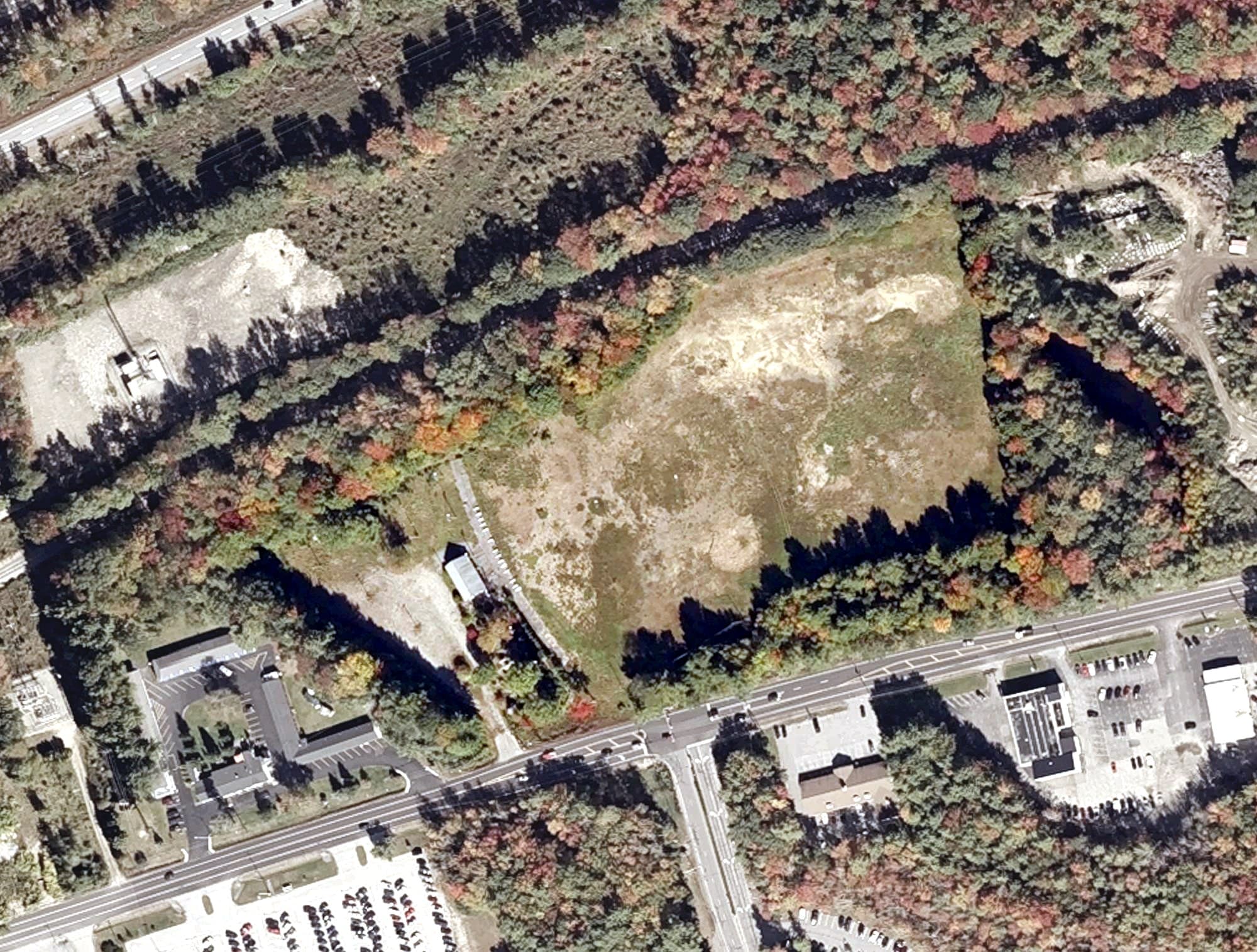 Aerial view of Hopkins Golf Center, ME, with its hole routing marked