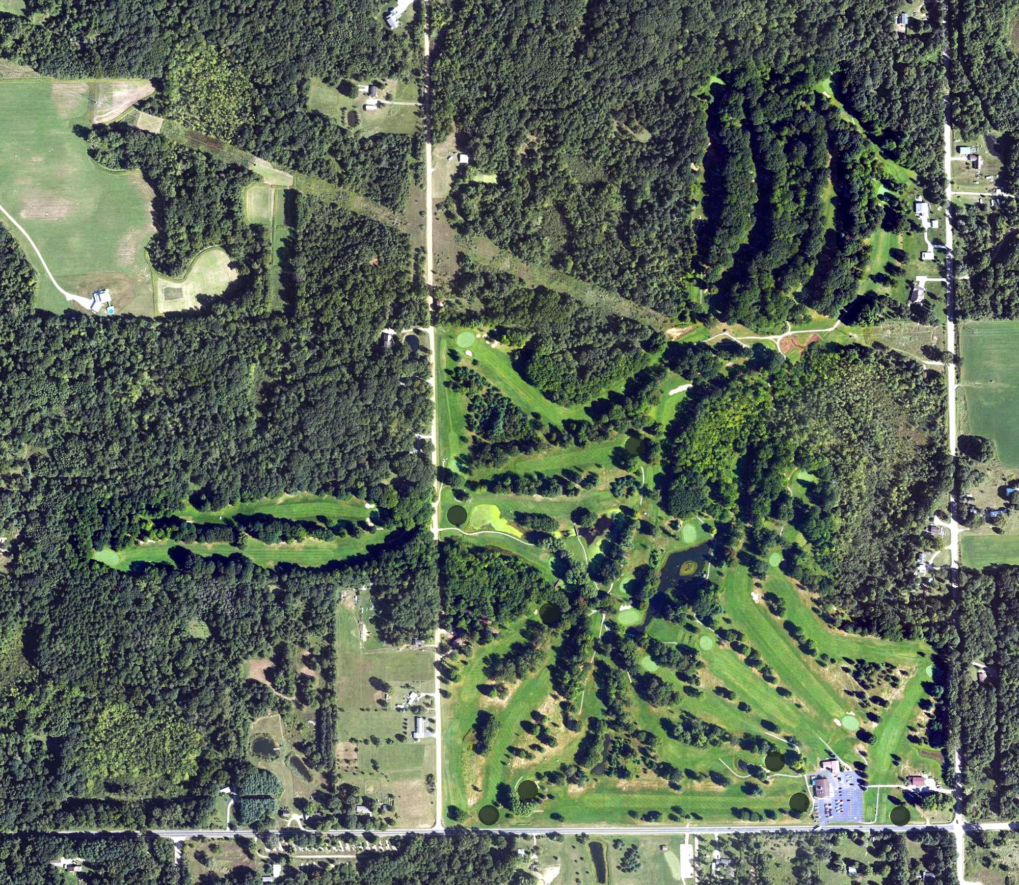 Aerial view of Cheshire Hills Golf Course, MI, with its hole routing marked