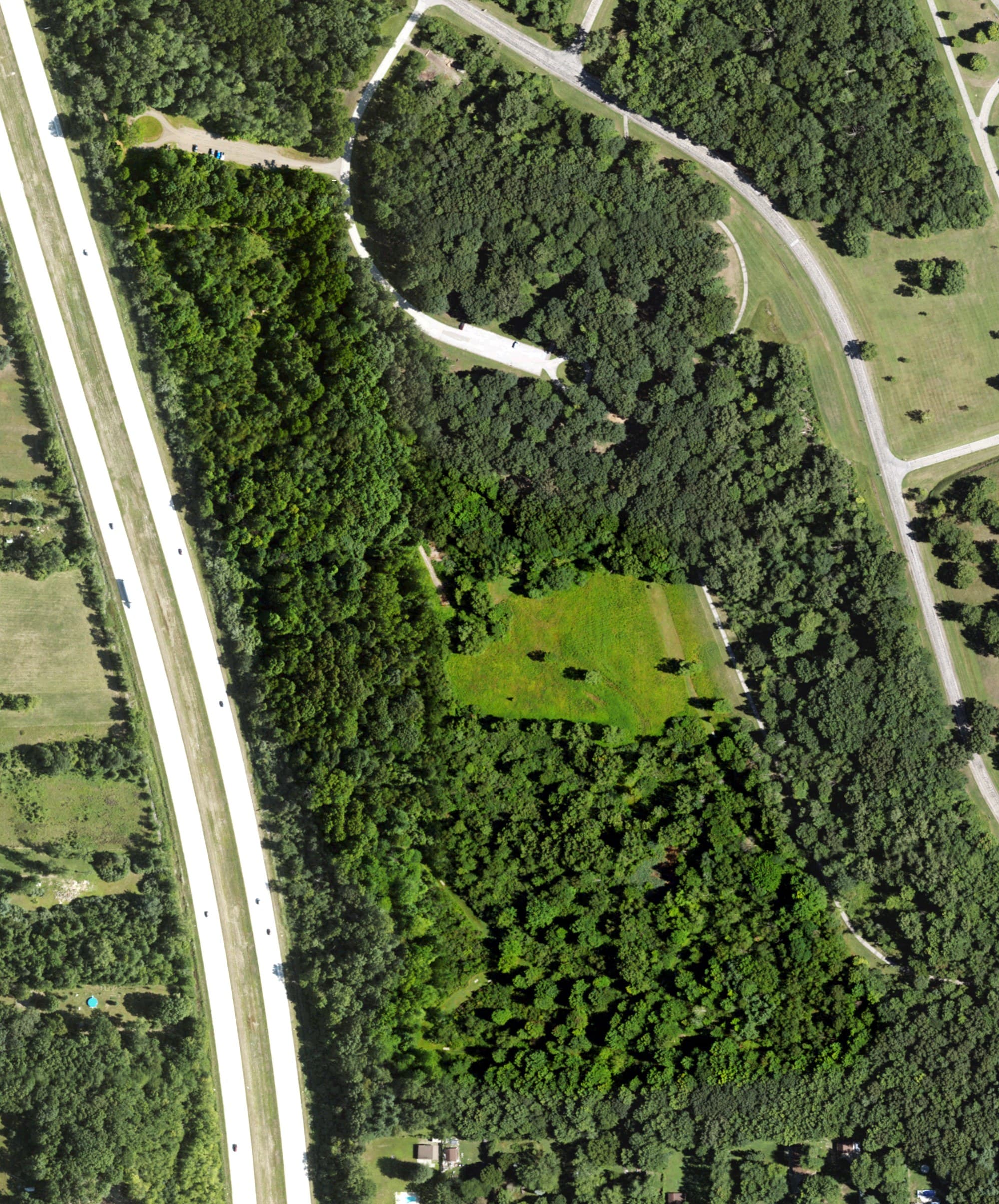 Aerial view of Disc Golf Course, MI, with its hole routing marked