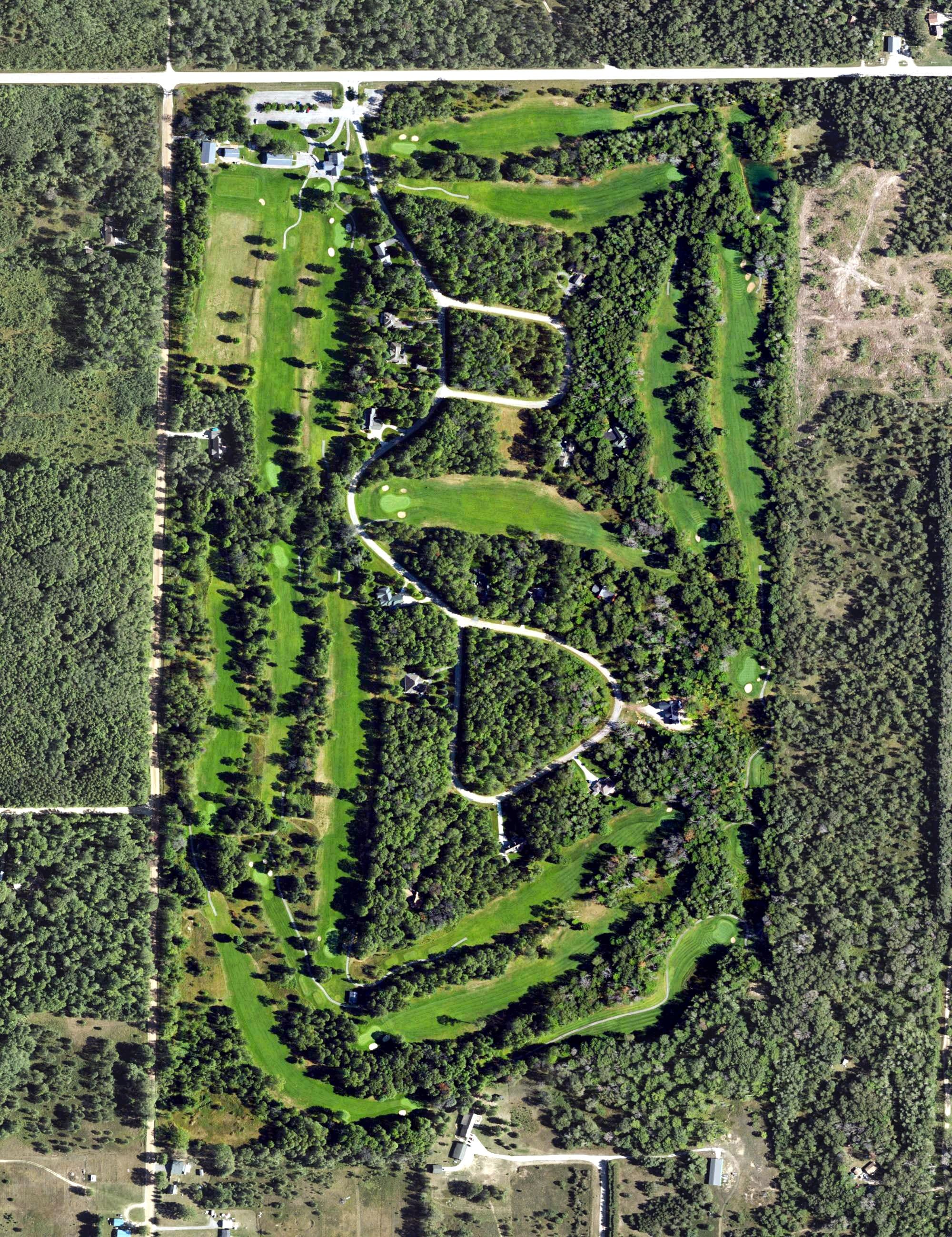 Aerial view of Fox Run Country Club, MI, with its hole routing marked