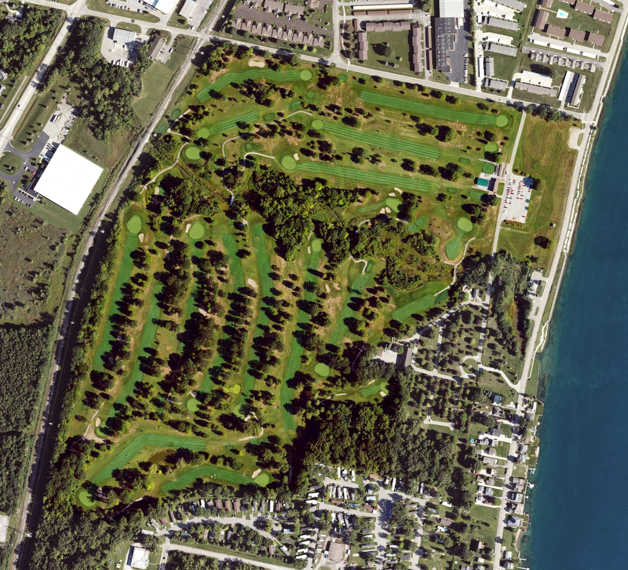 Aerial view of Marysville Golf Course, MI, with its hole routing marked
