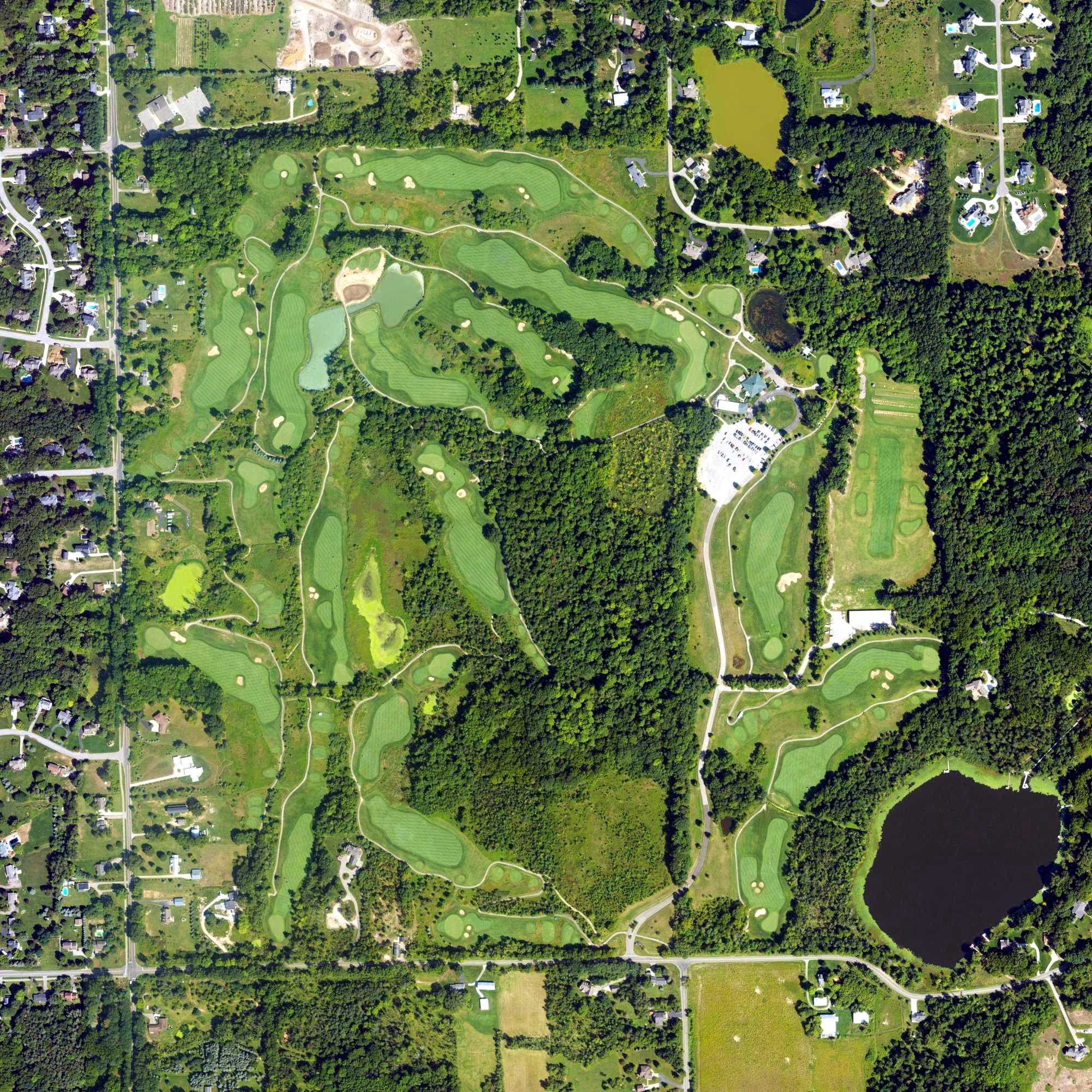Aerial view of Quail Ridge Golf Club, MI, with its hole routing marked