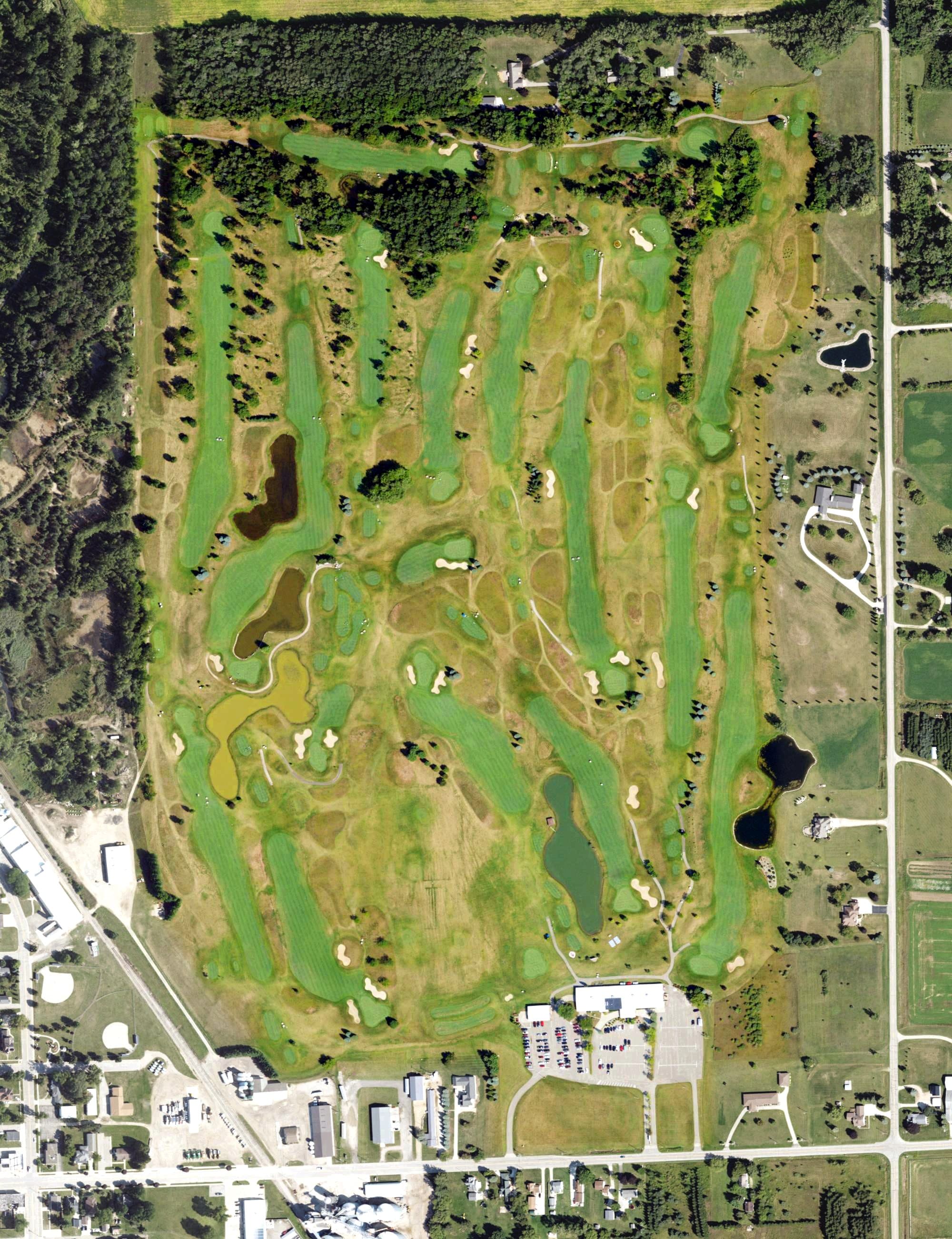 Aerial view of Ubly Heights Golf & Country Club, MI, with its hole routing marked