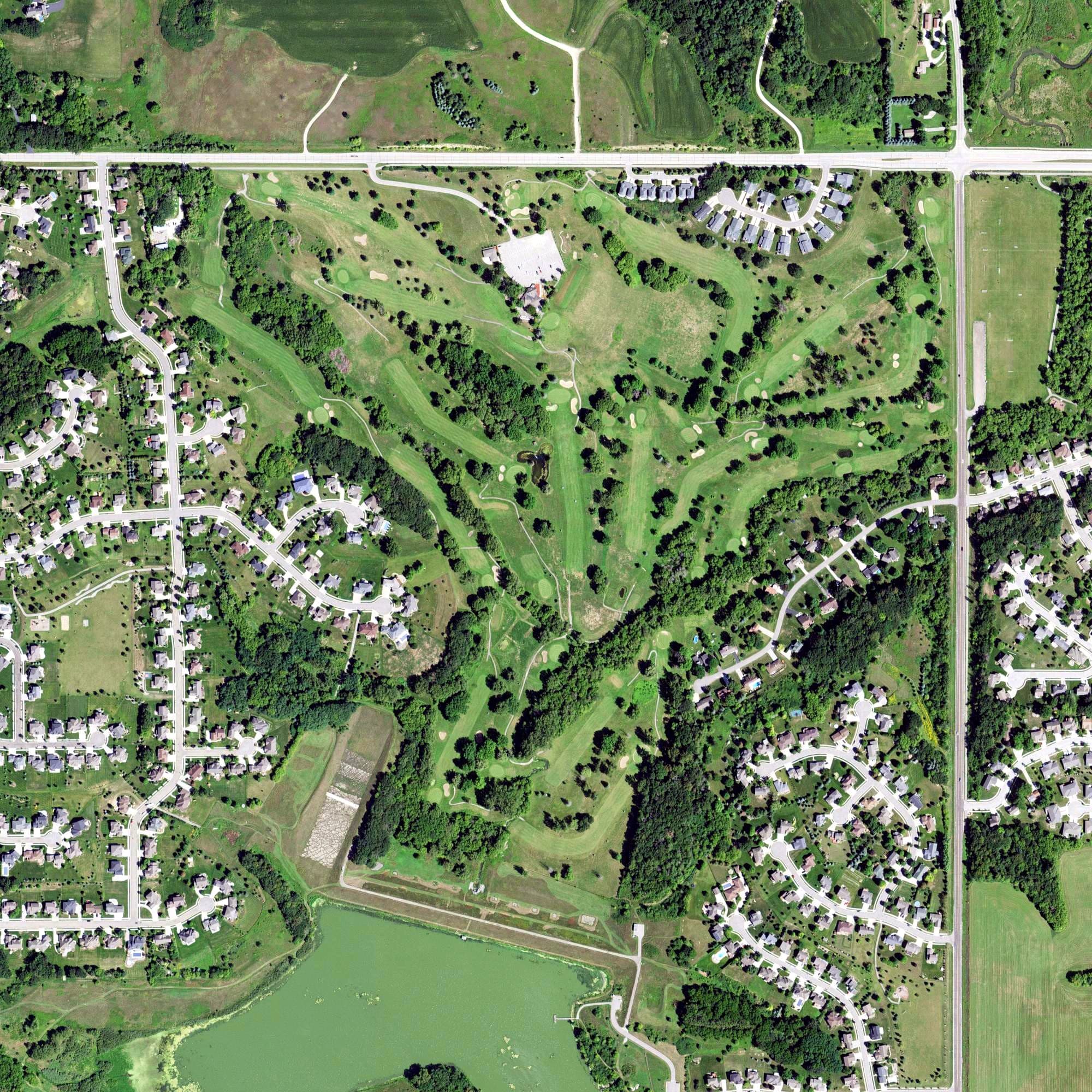 Aerial view of Willow Creek Country Club, MN, with its hole routing marked
