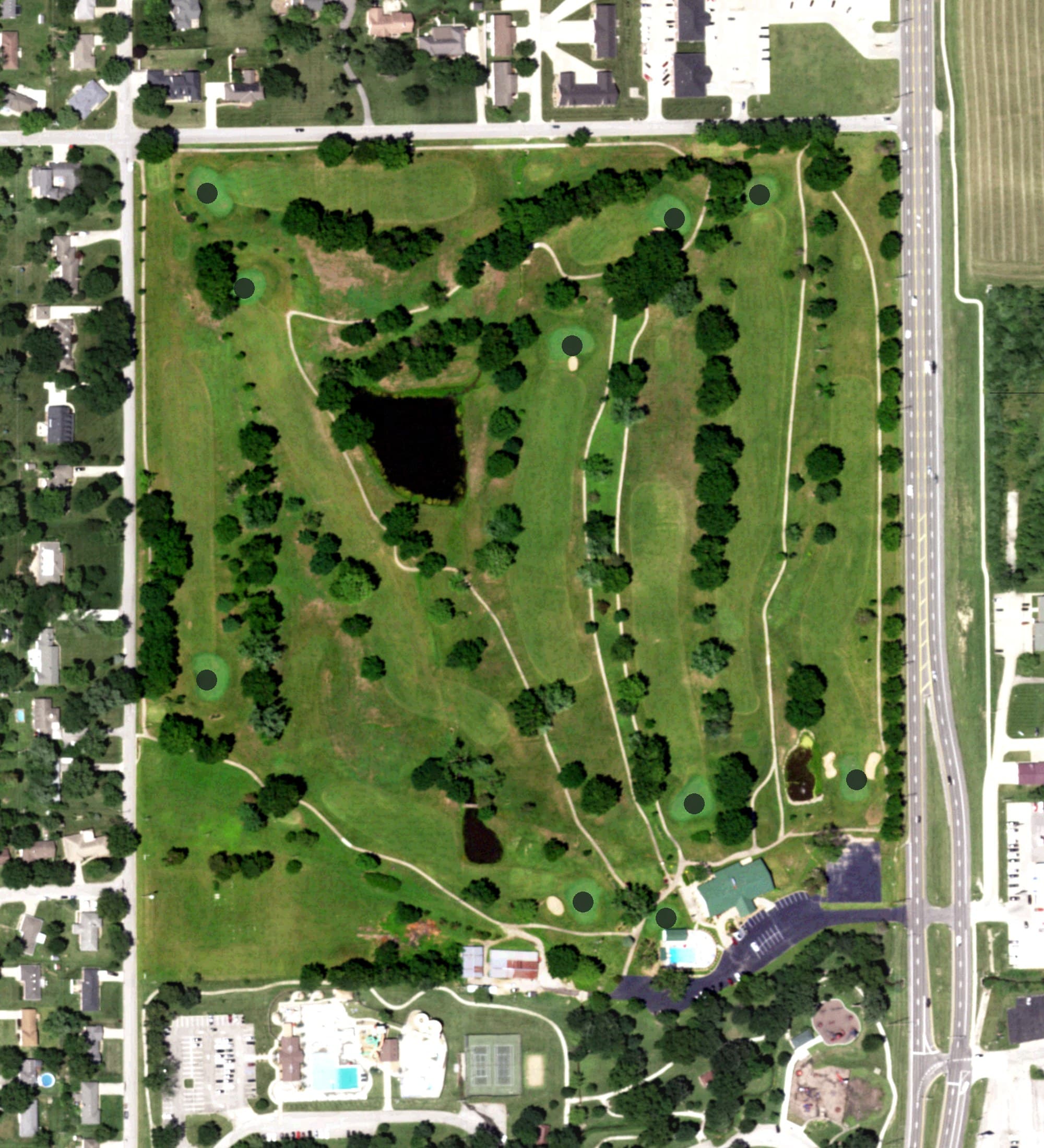 Aerial view of Chillicothe Country Club, MO, with its hole routing marked