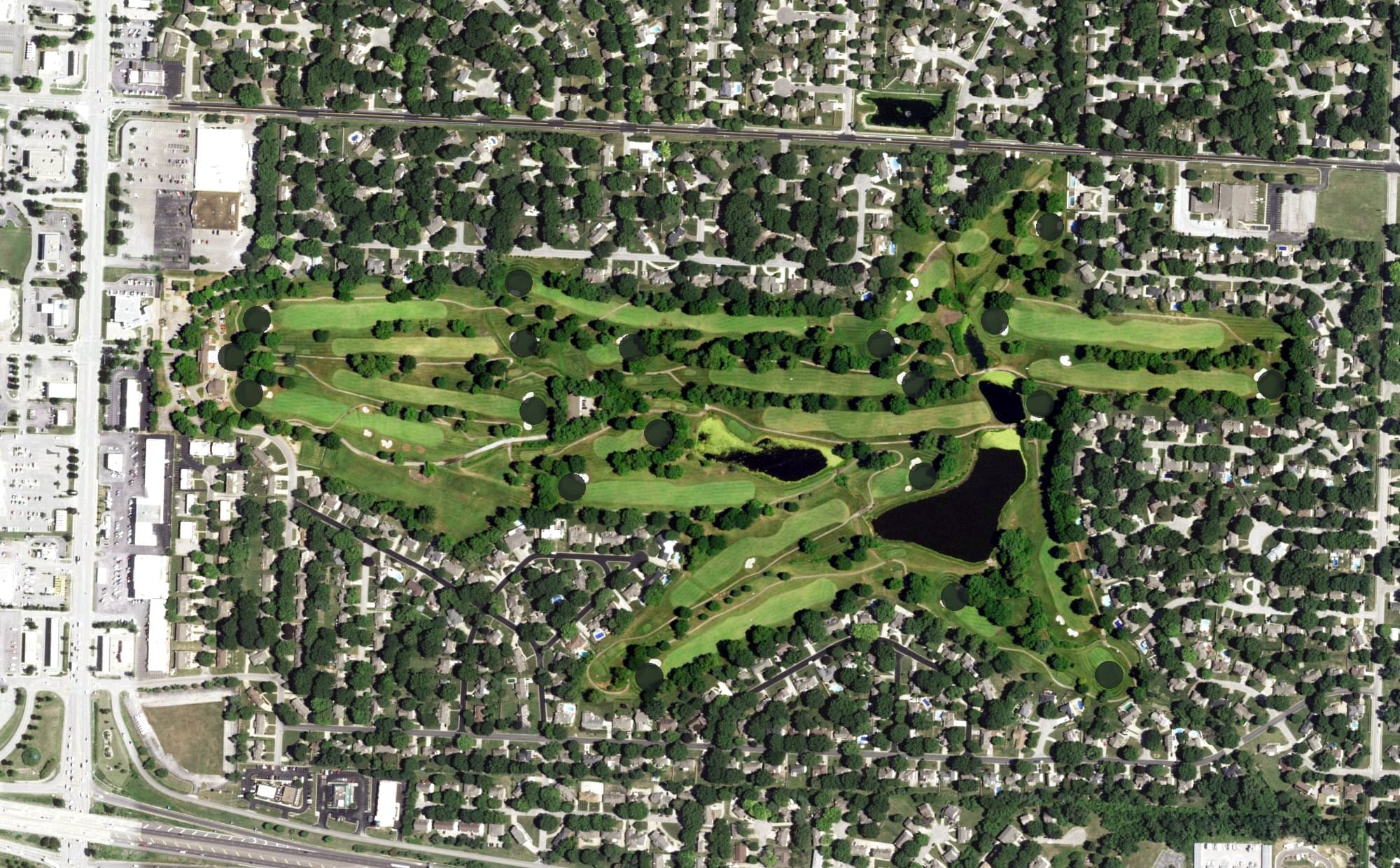 Aerial view of Country Club Gardens, MO, with its hole routing marked