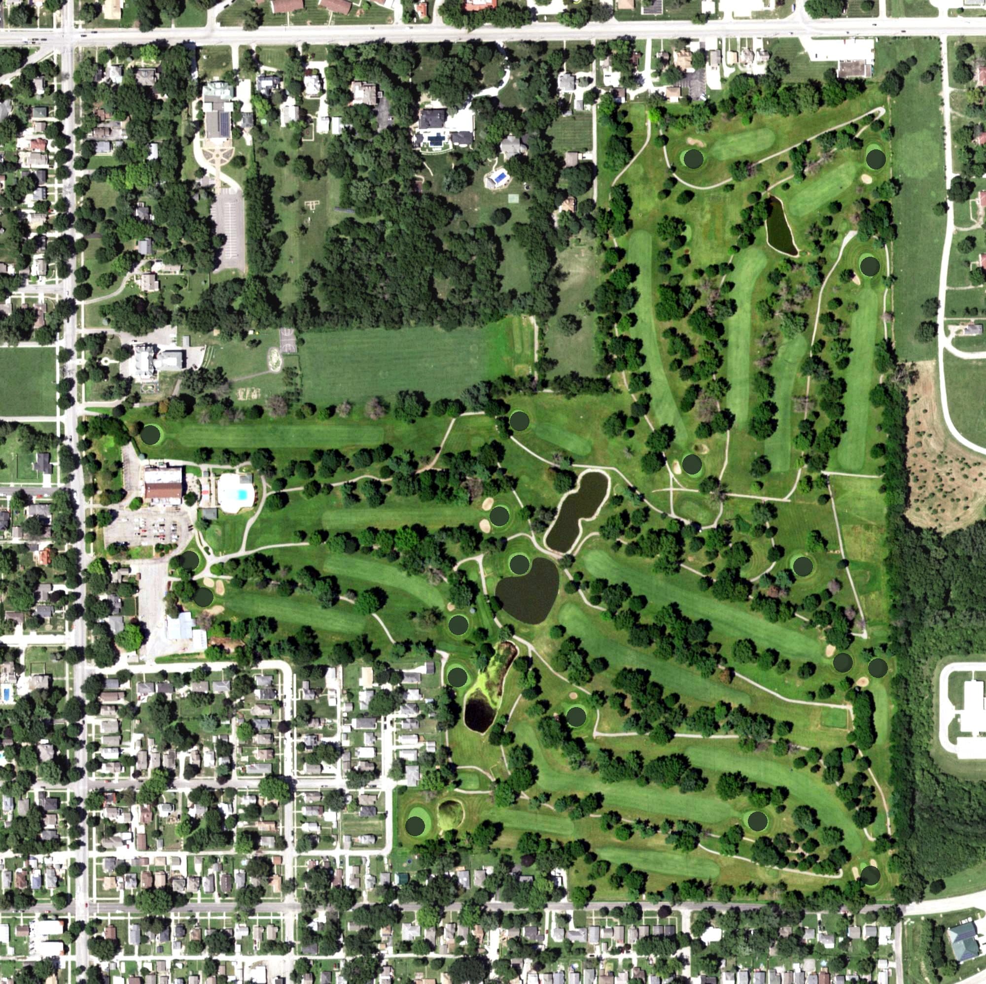 Aerial view of Moila Country Club, MO, with its hole routing marked