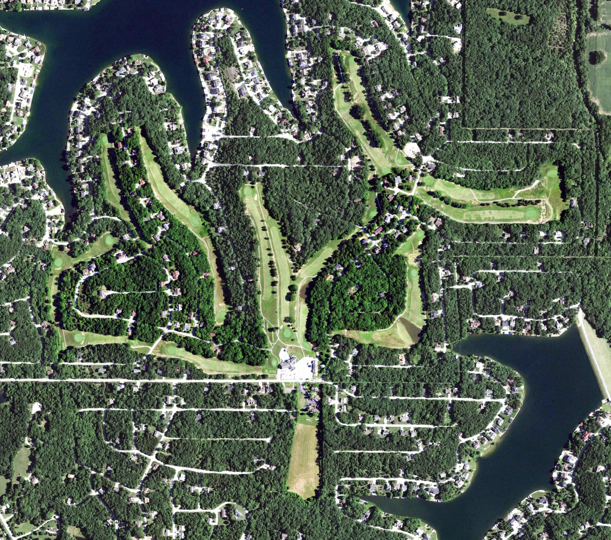 Aerial view of Raintree Country Club, MO, with its hole routing marked