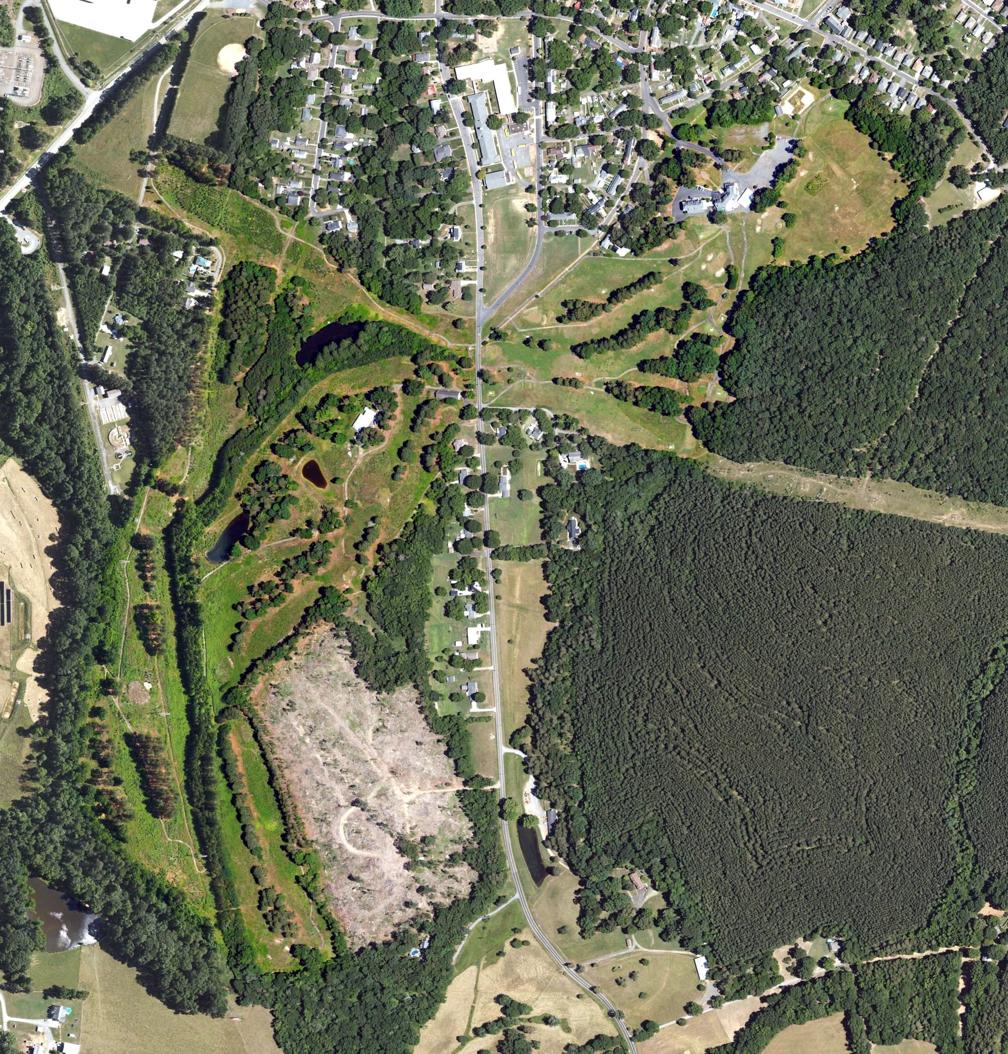 Aerial view of Badin Inn Golf Club, NC, with its hole routing marked