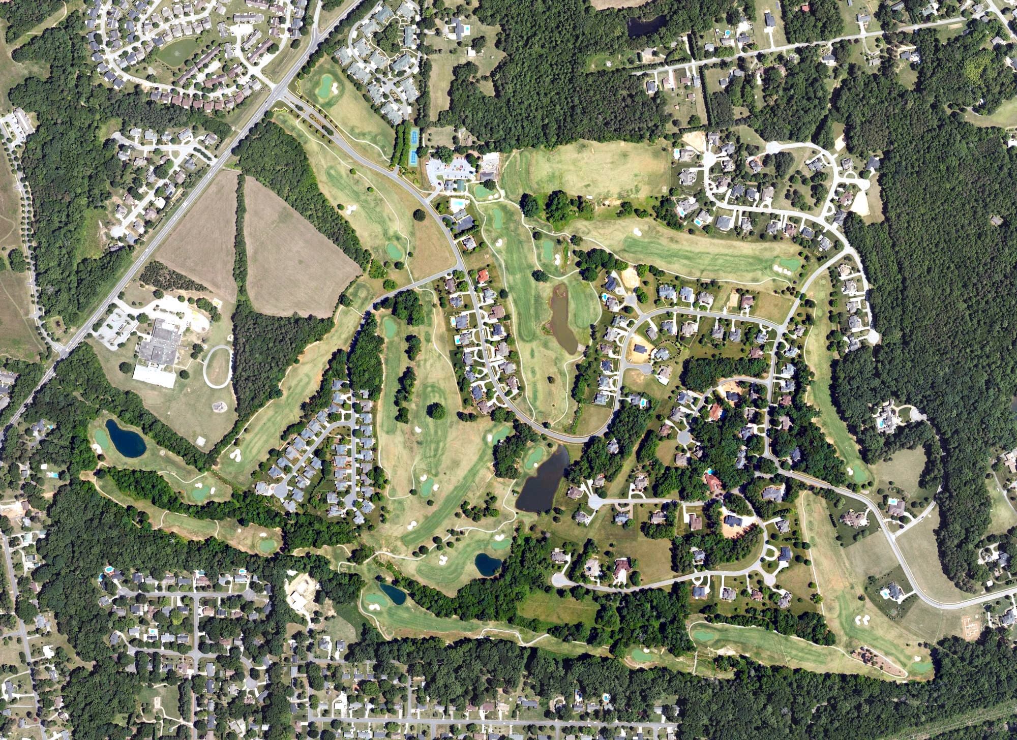 Aerial view of Crescent Golf Club, NC, with its hole routing marked