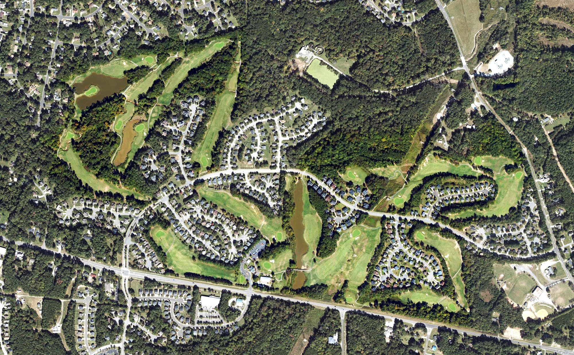 Aerial view of Crossings Golf Club, NC, with its hole routing marked