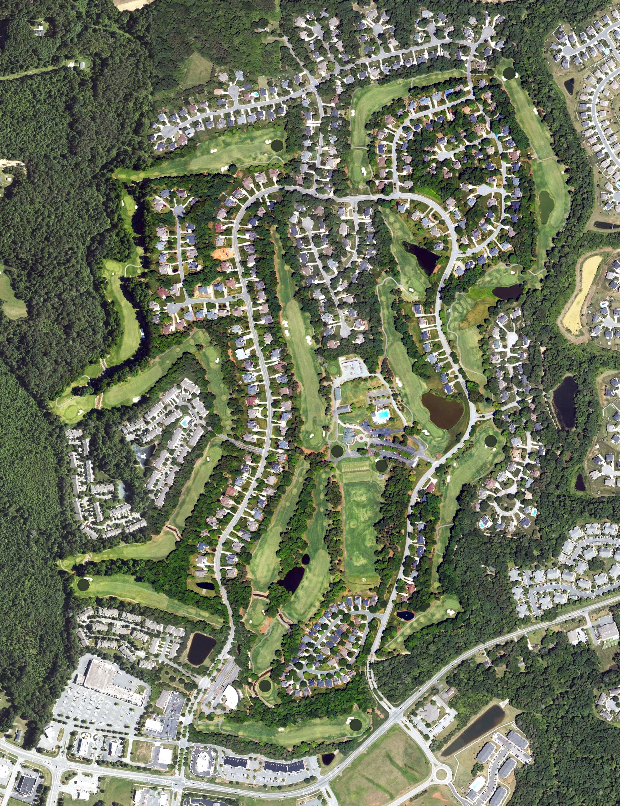 Aerial view of Stoney Creek Golf Club, NC, with its hole routing marked