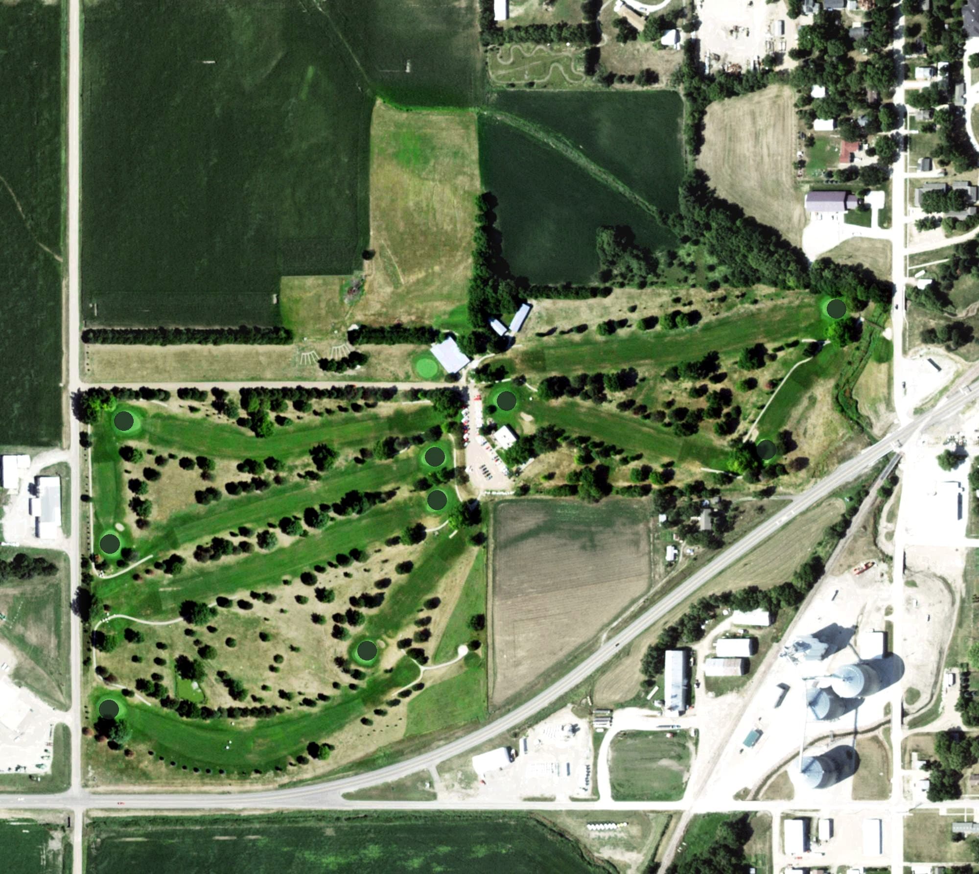 Aerial view of Ryan Hill Country Club, NE, with its hole routing marked