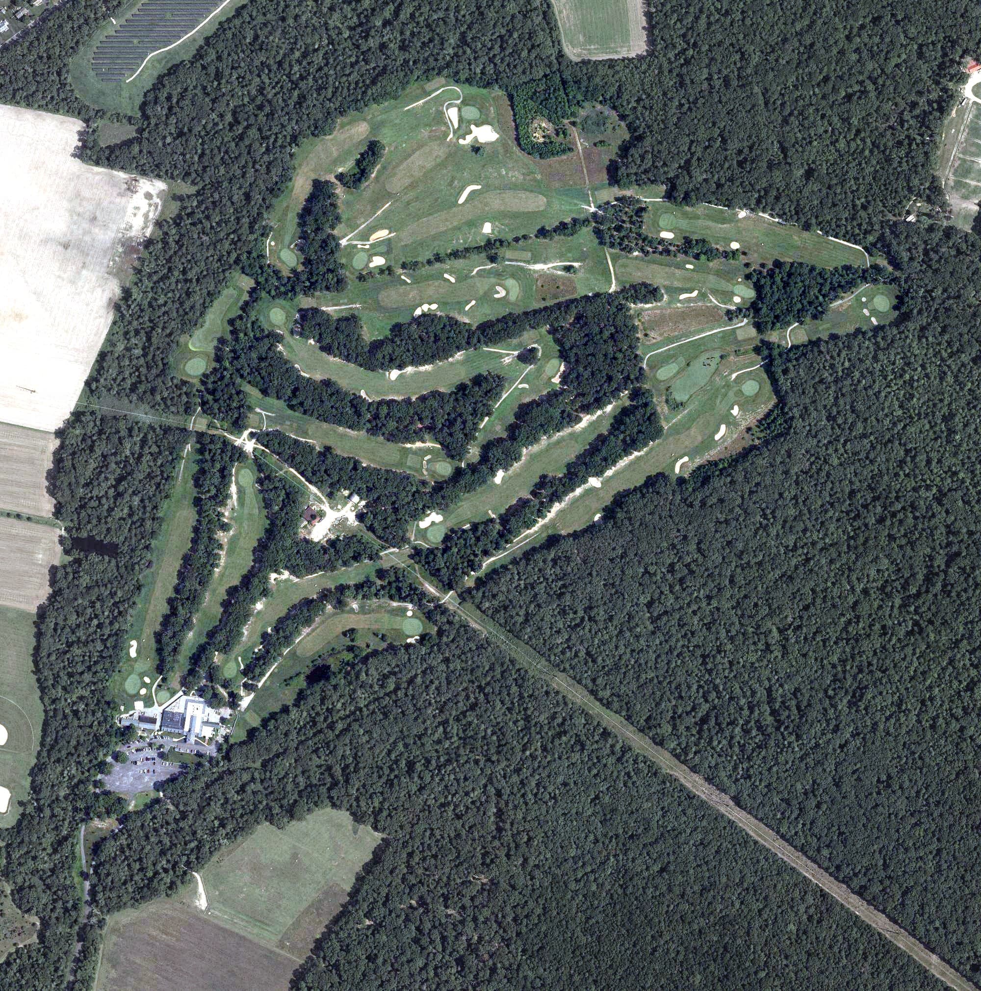 Aerial view of Centerton Country Club, NJ, with its hole routing marked