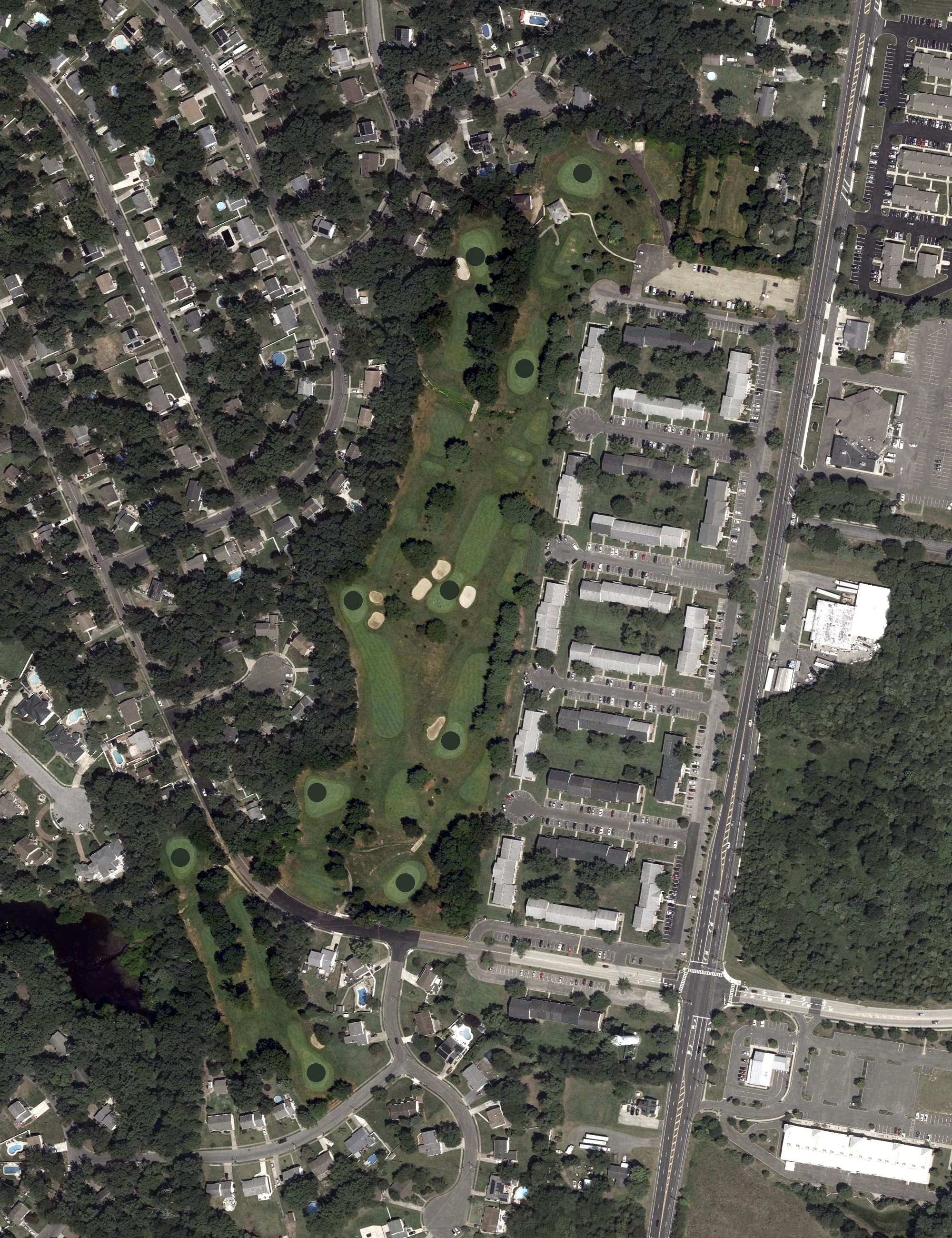 Aerial view of Washington Township Municipal Golf Course, NJ, with its hole routing marked