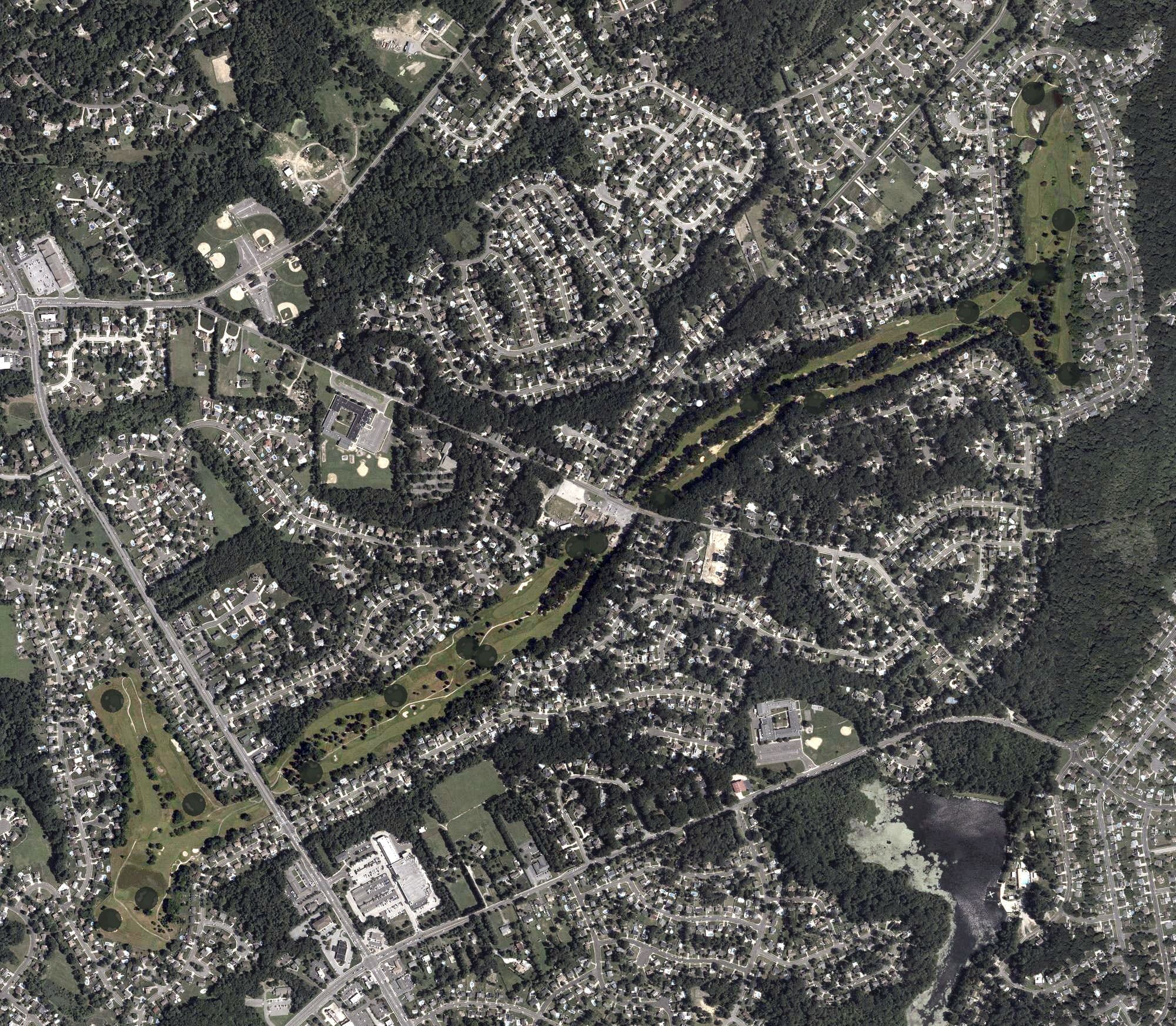 Aerial view of Wedgwood Country Club, NJ, with its hole routing marked