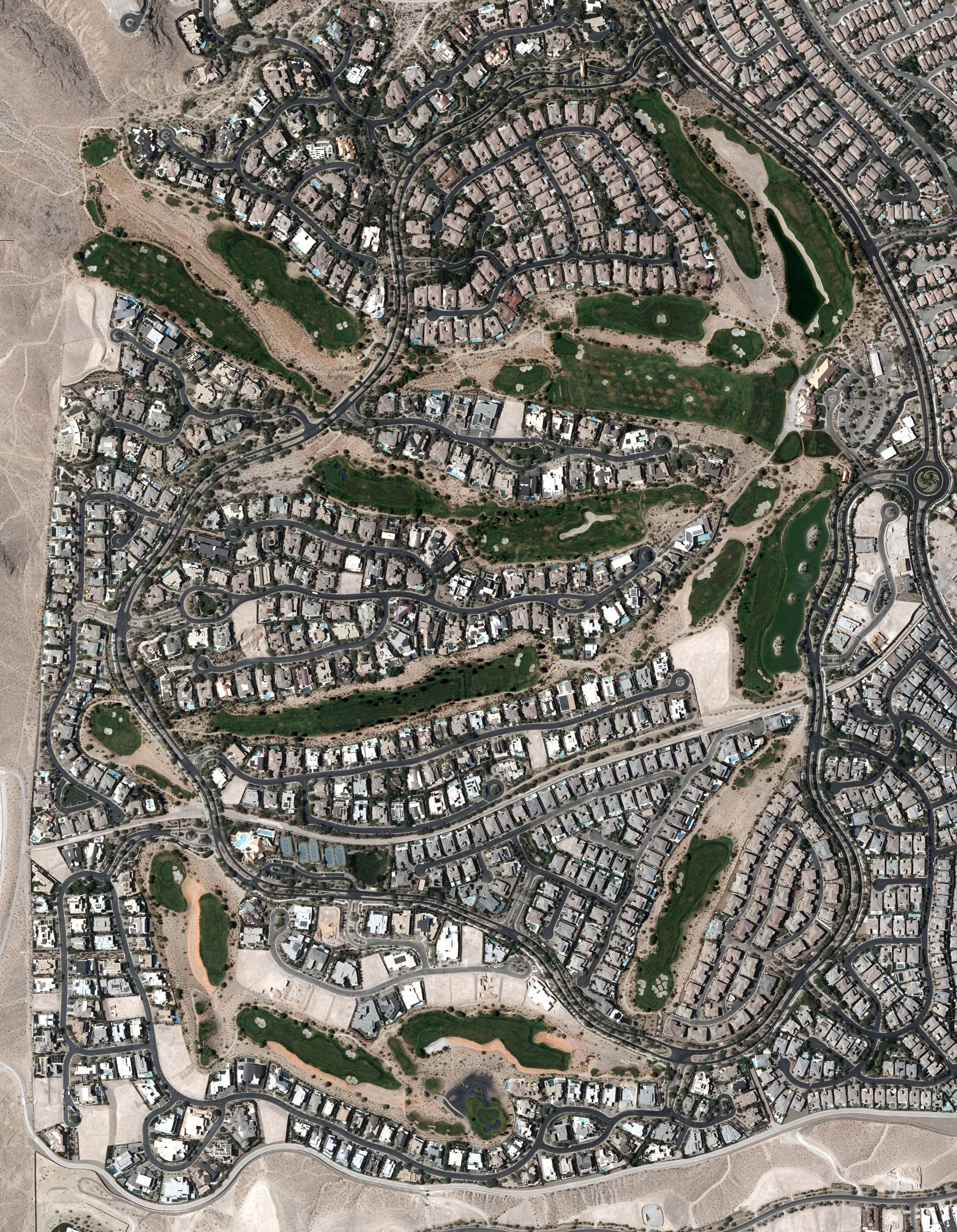 Aerial view of Bear's Best Las Vegas, NV, with its hole routing marked