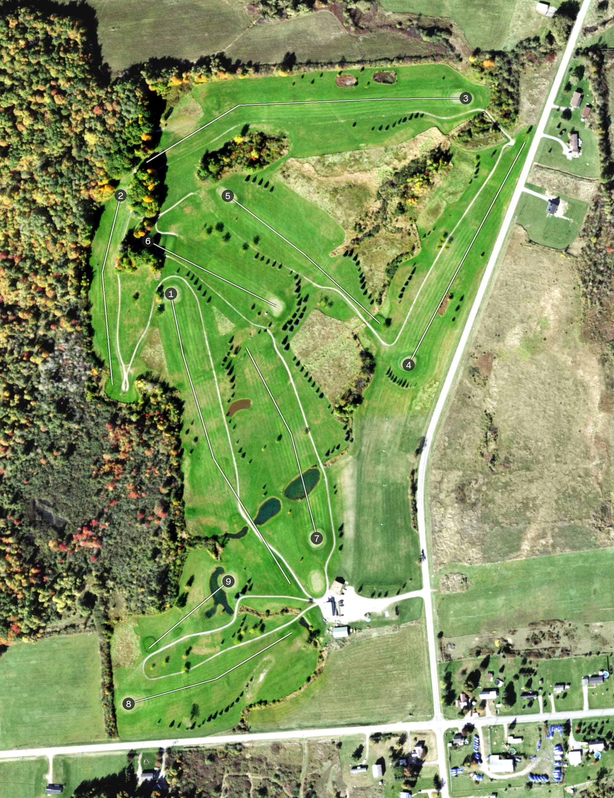 Aerial view of LA Golf & Country Club, NY, with its hole routing marked