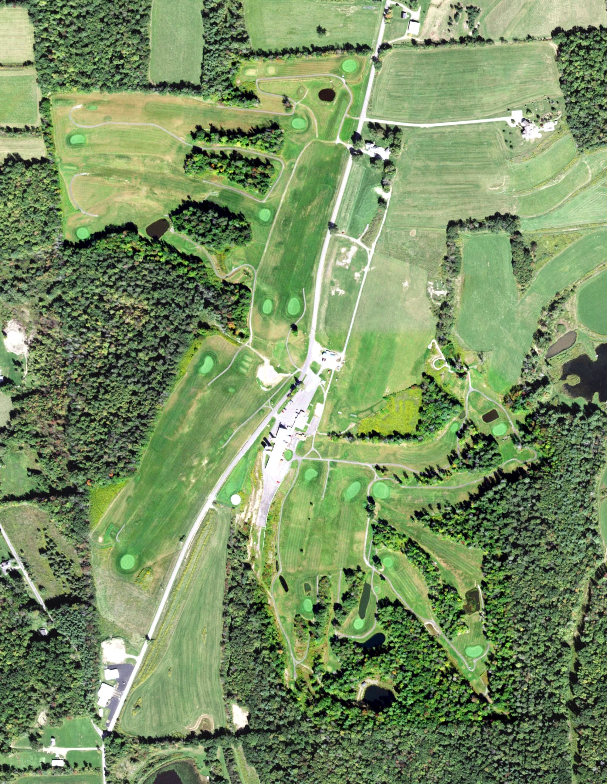 Aerial view of Pleasant Hill Country Club, NY, with its hole routing marked
