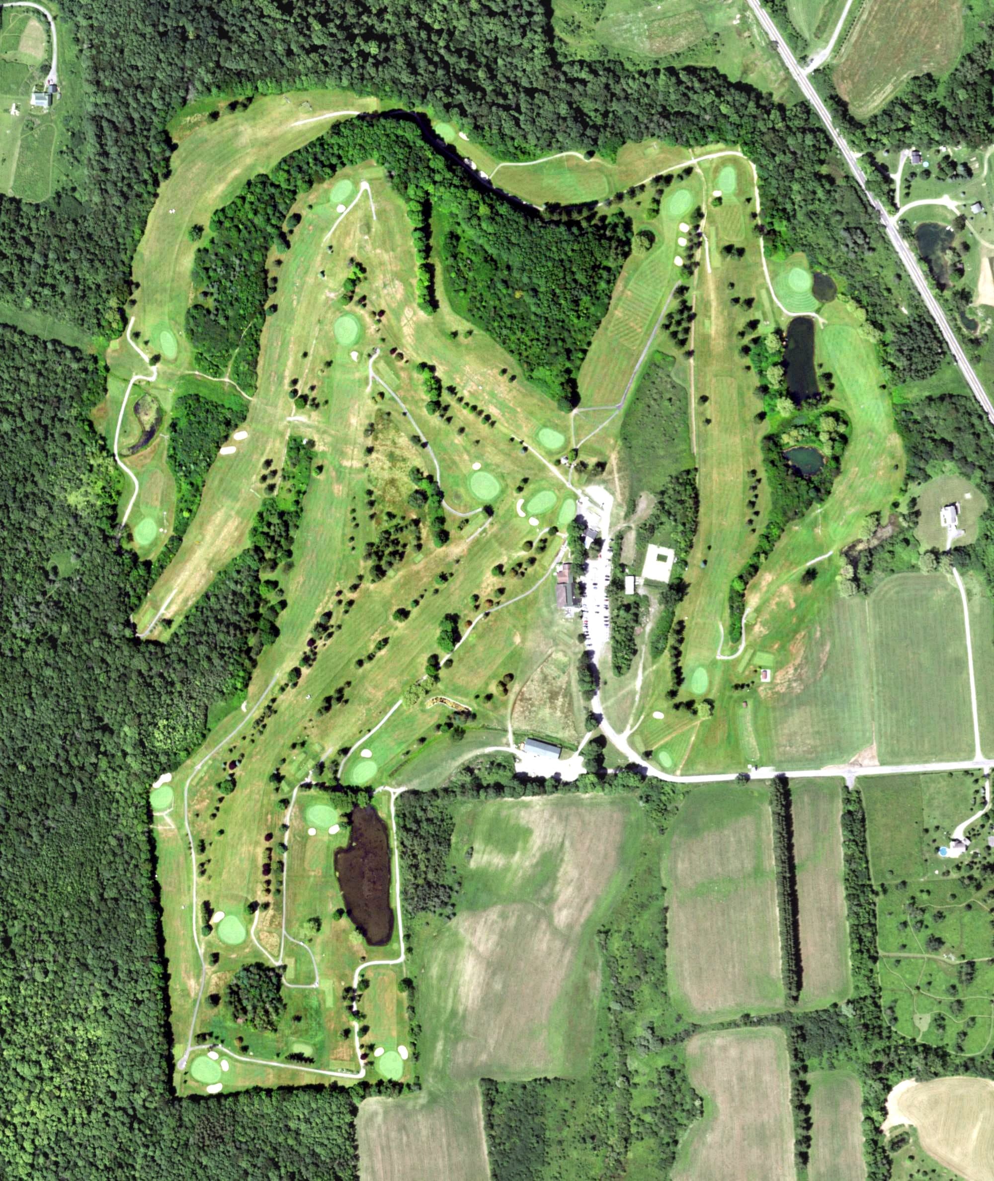 Aerial view of The Pompey Club, NY, with its hole routing marked
