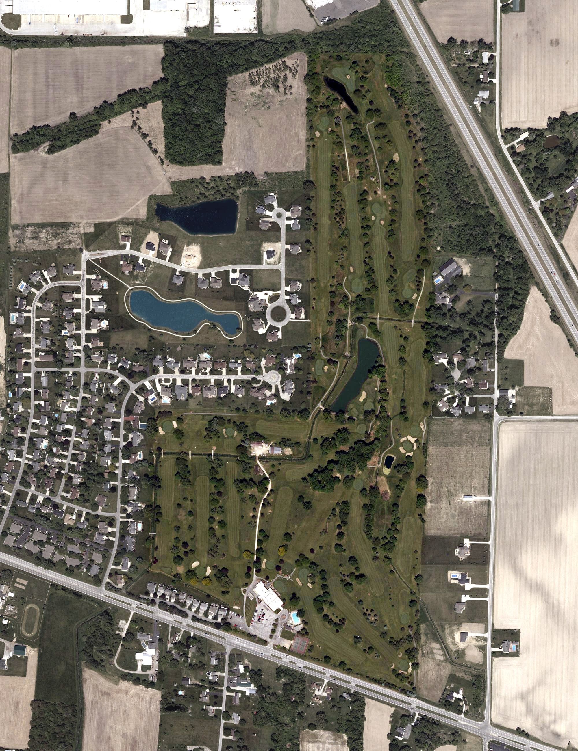 Aerial view of Fremont Country Club, OH, with its hole routing marked