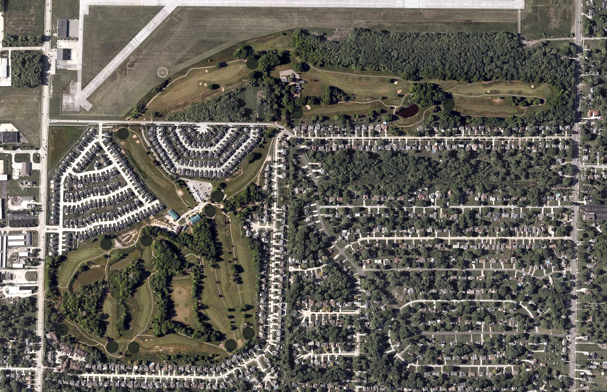 Aerial view of Lost Nation Golf Course, OH, with its hole routing marked
