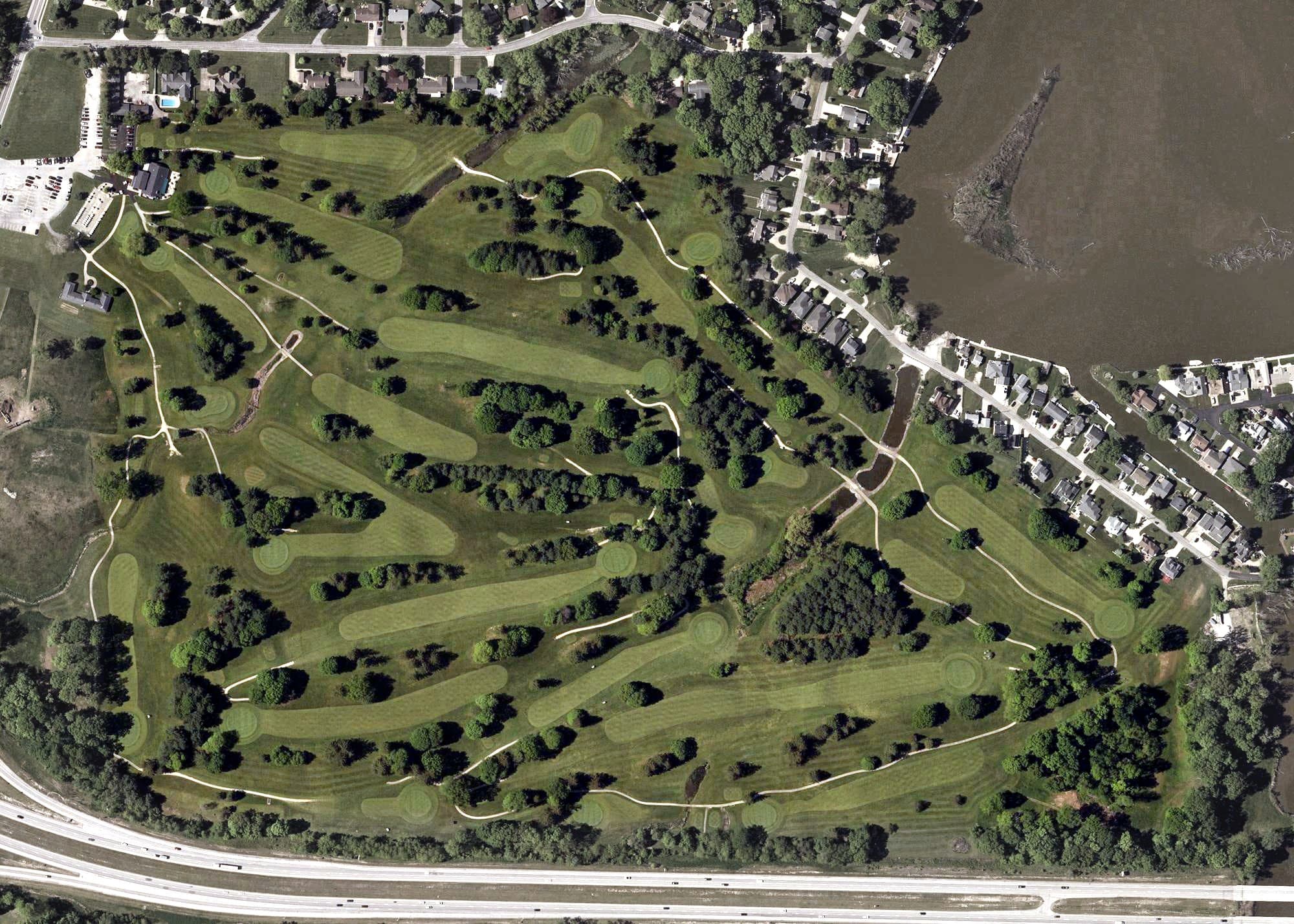 Aerial view of Thunderbird North, OH, with its hole routing marked