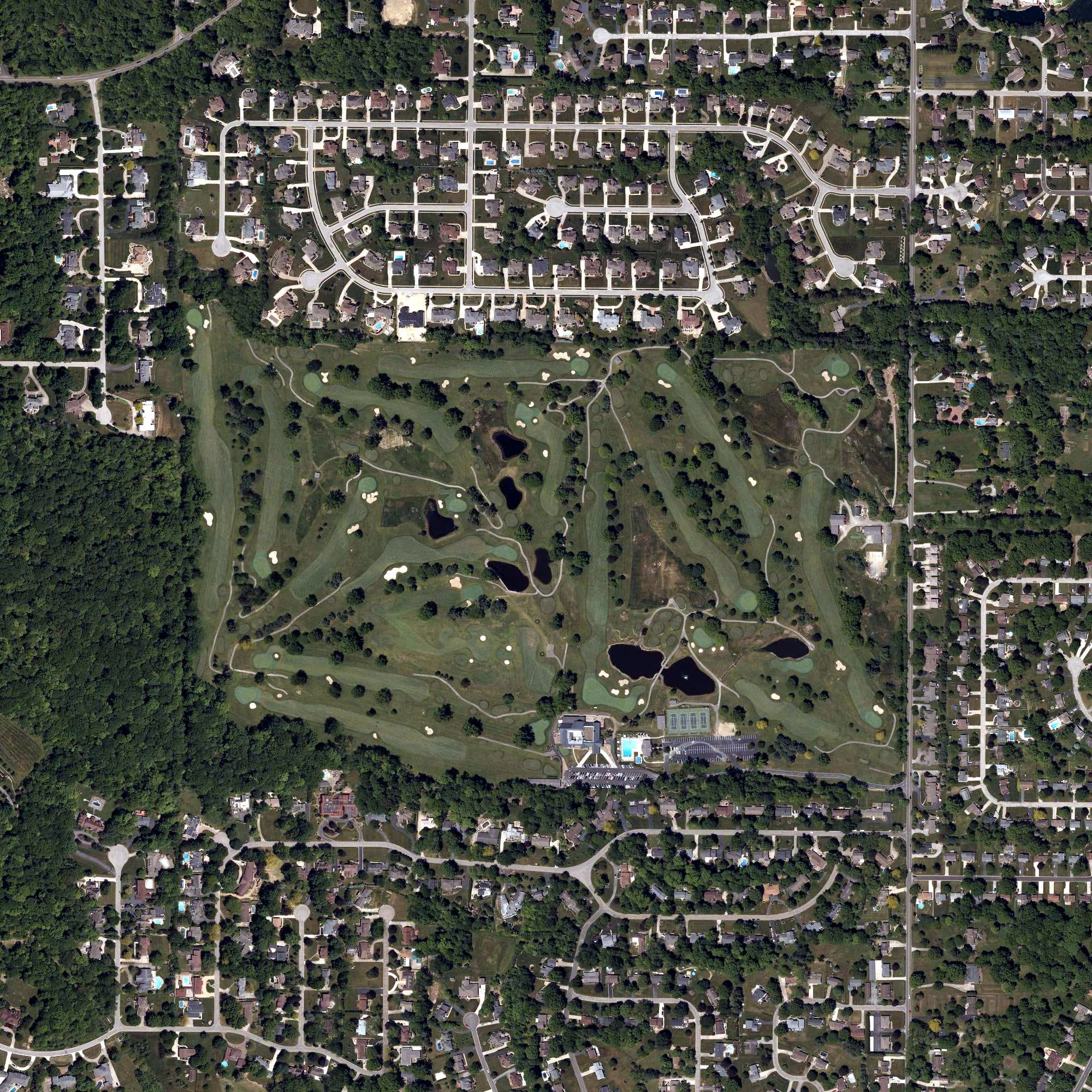 Aerial view of Tippecanoe Country Club, OH, with its hole routing marked