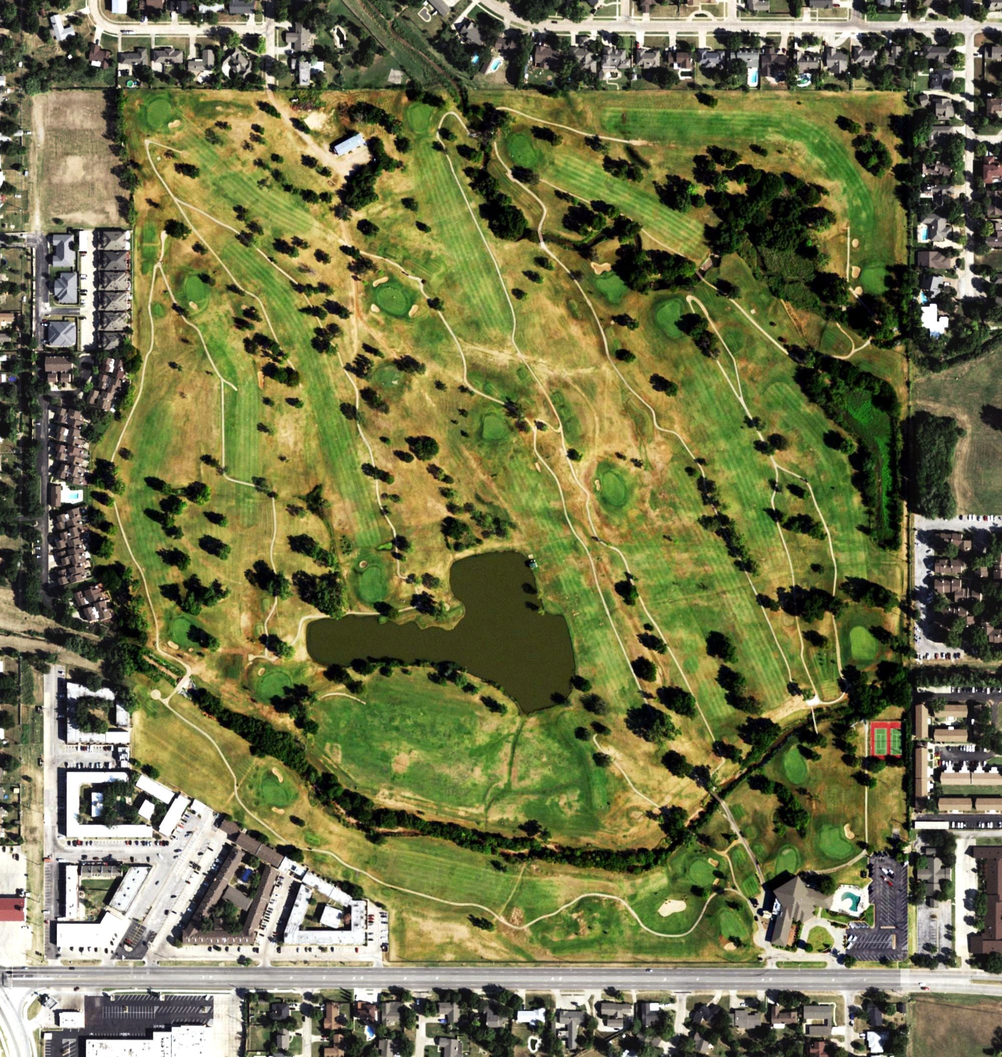 Aerial view of Lawton Country Club, OK, with its hole routing marked