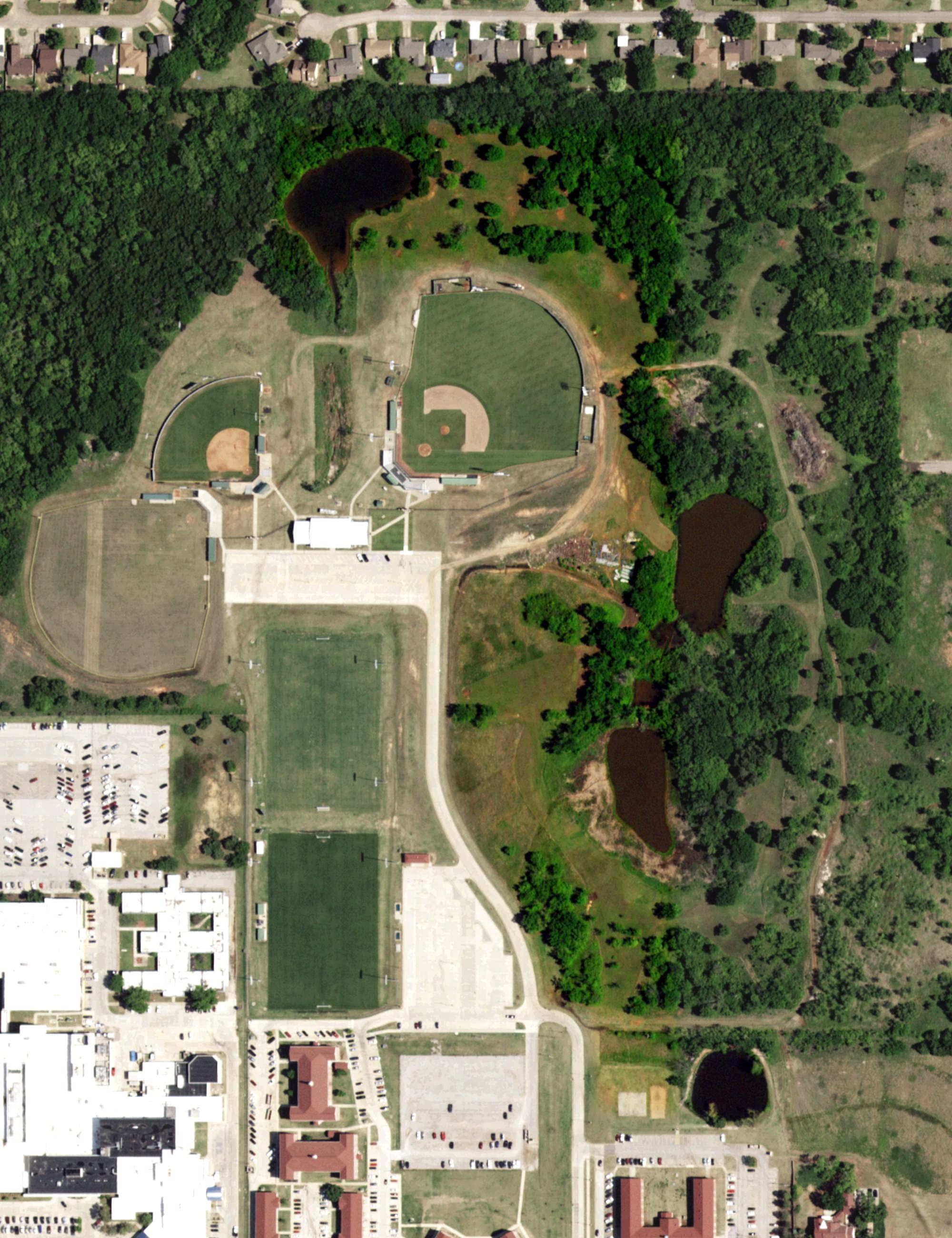 Aerial view of OBU Frisbee Golf Course, OK, with its hole routing marked