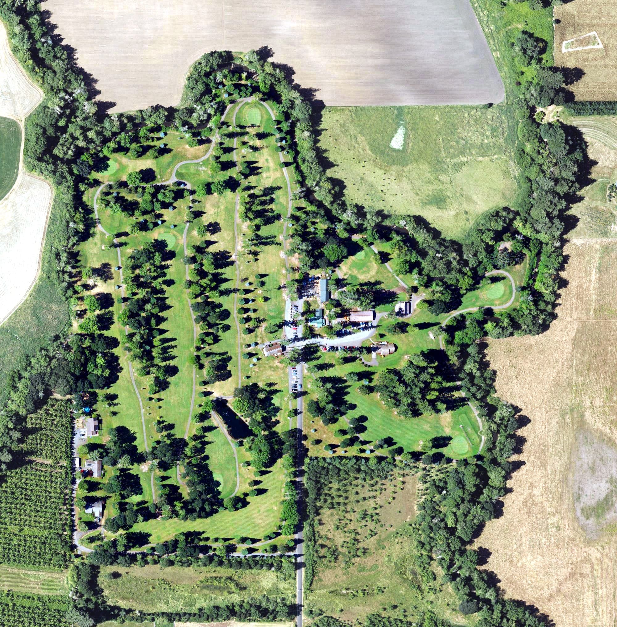 Aerial view of Killarney West Golf Course, OR, with its hole routing marked