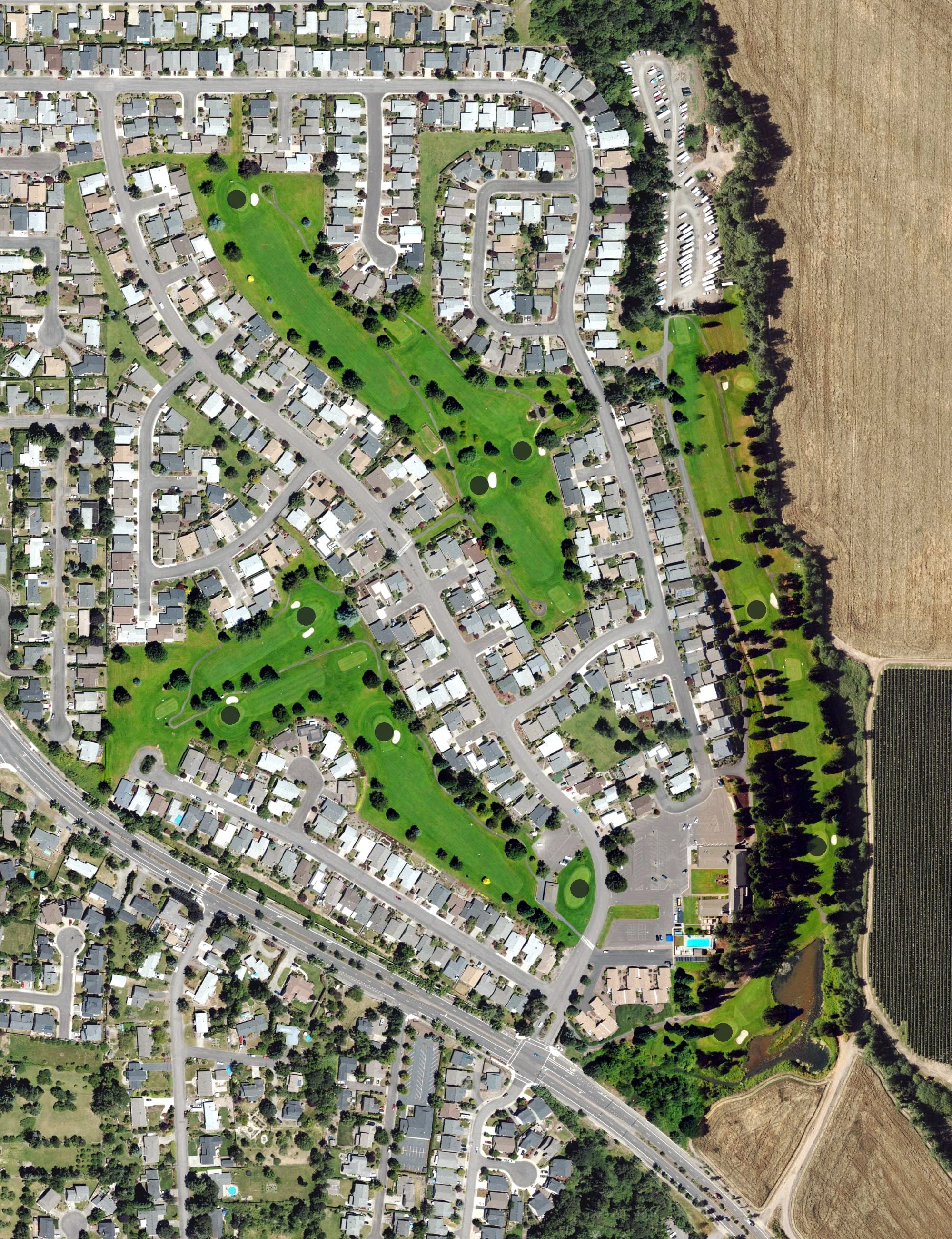 Aerial view of Salemtowne Golf Course, OR, with its hole routing marked
