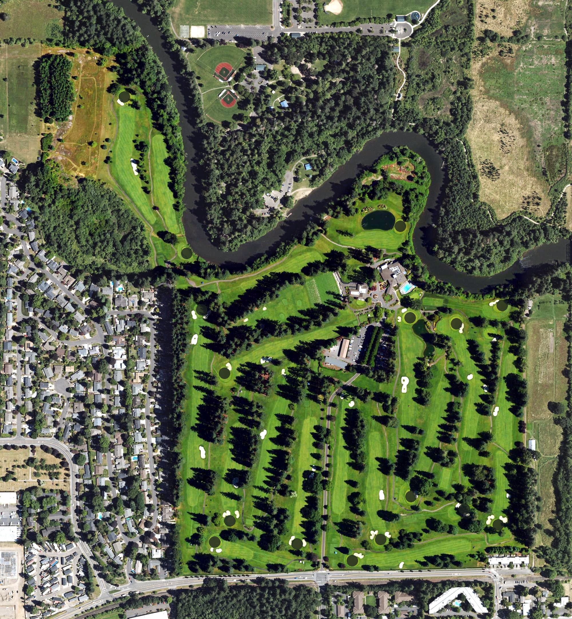 Aerial view of Tualatin Country Club, OR, with its hole routing marked