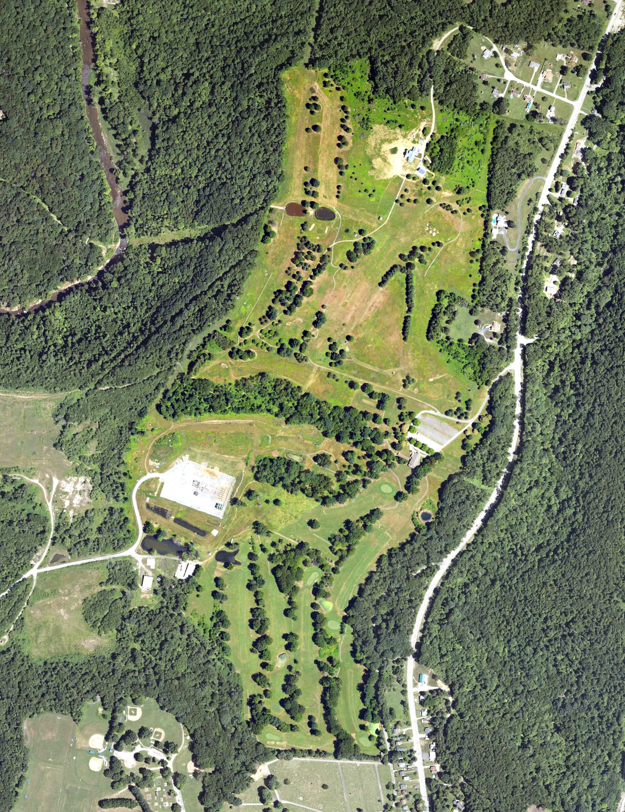 Aerial view of Laube Golf Course, PA, with its hole routing marked