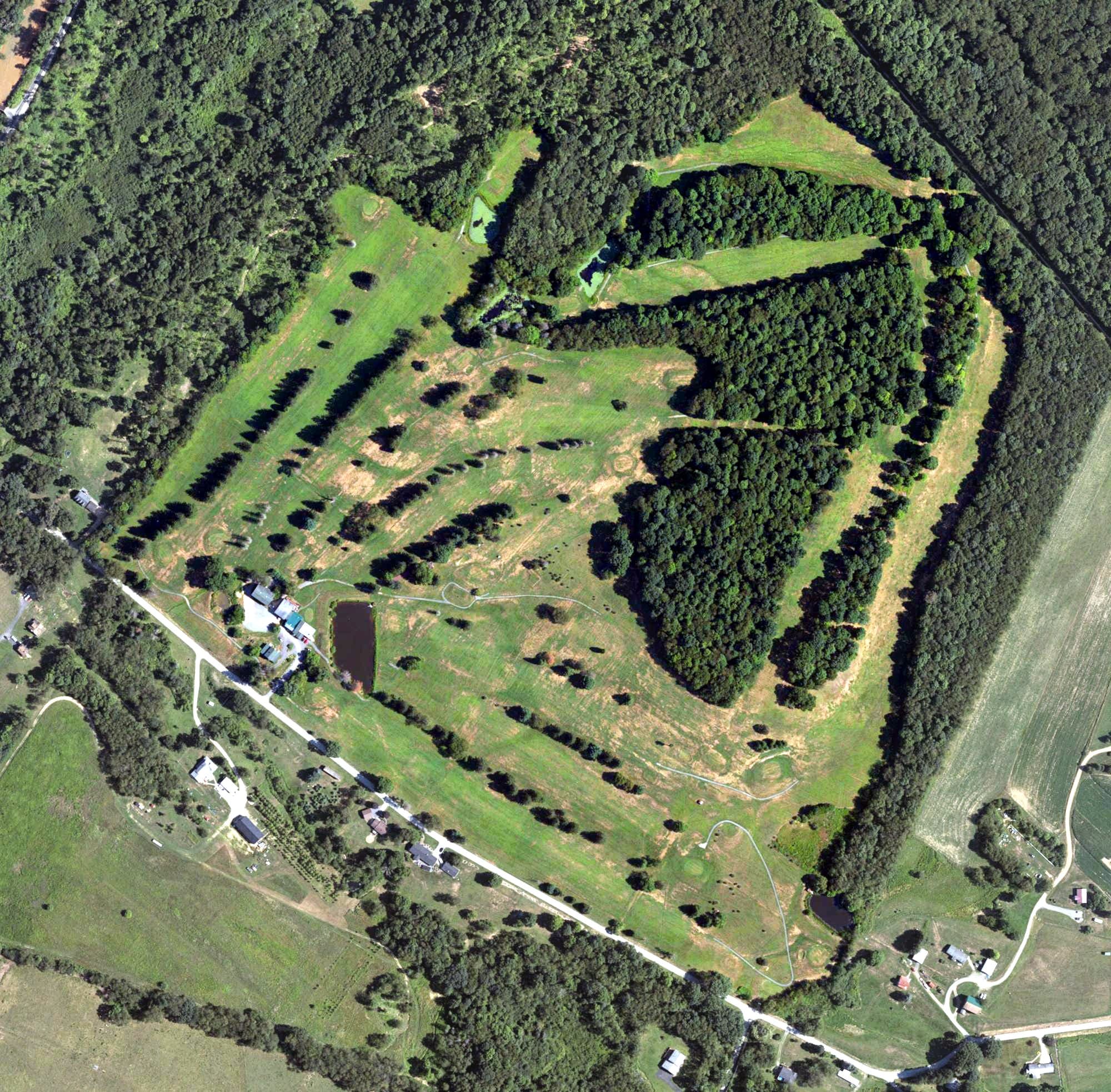 Aerial view of Pleasant Valley Golf Course, PA, with its hole routing marked