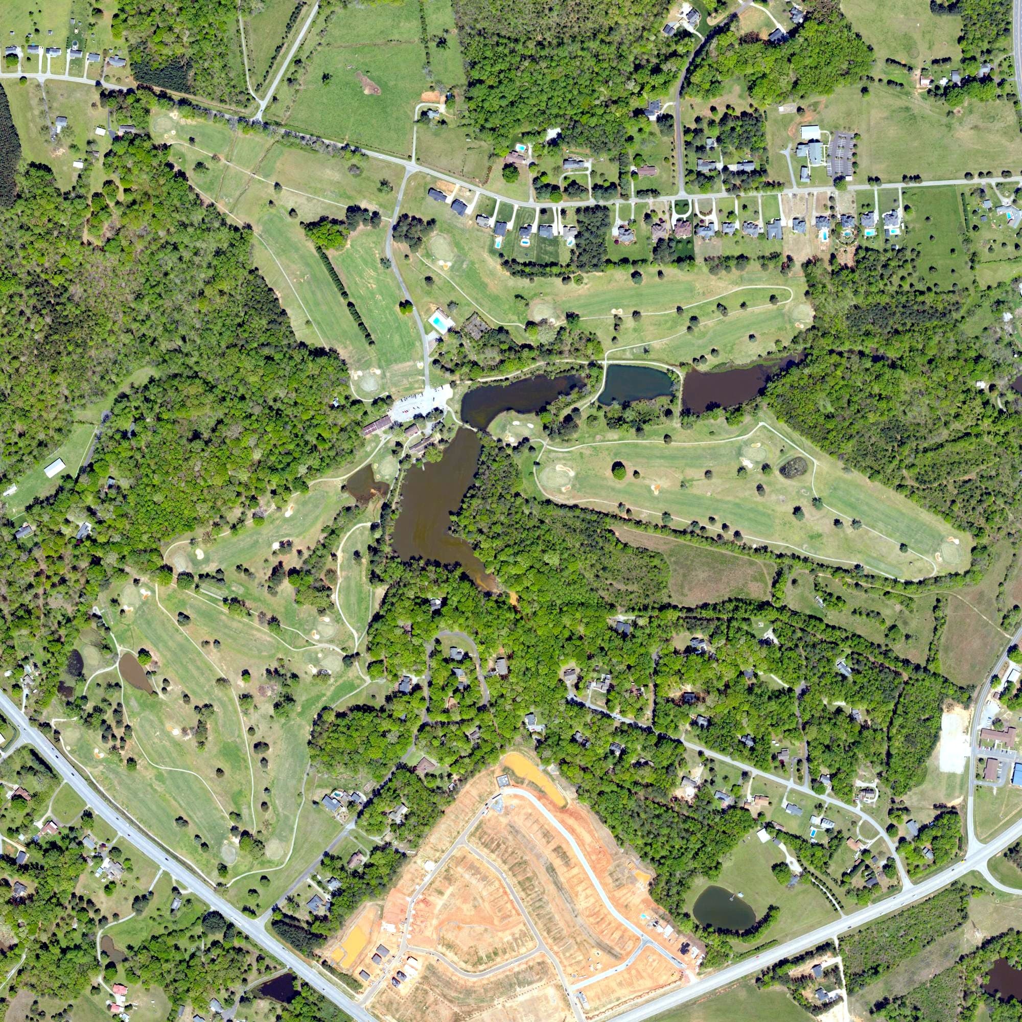 Aerial view of Spring Lake Country Club, SC, with its hole routing marked