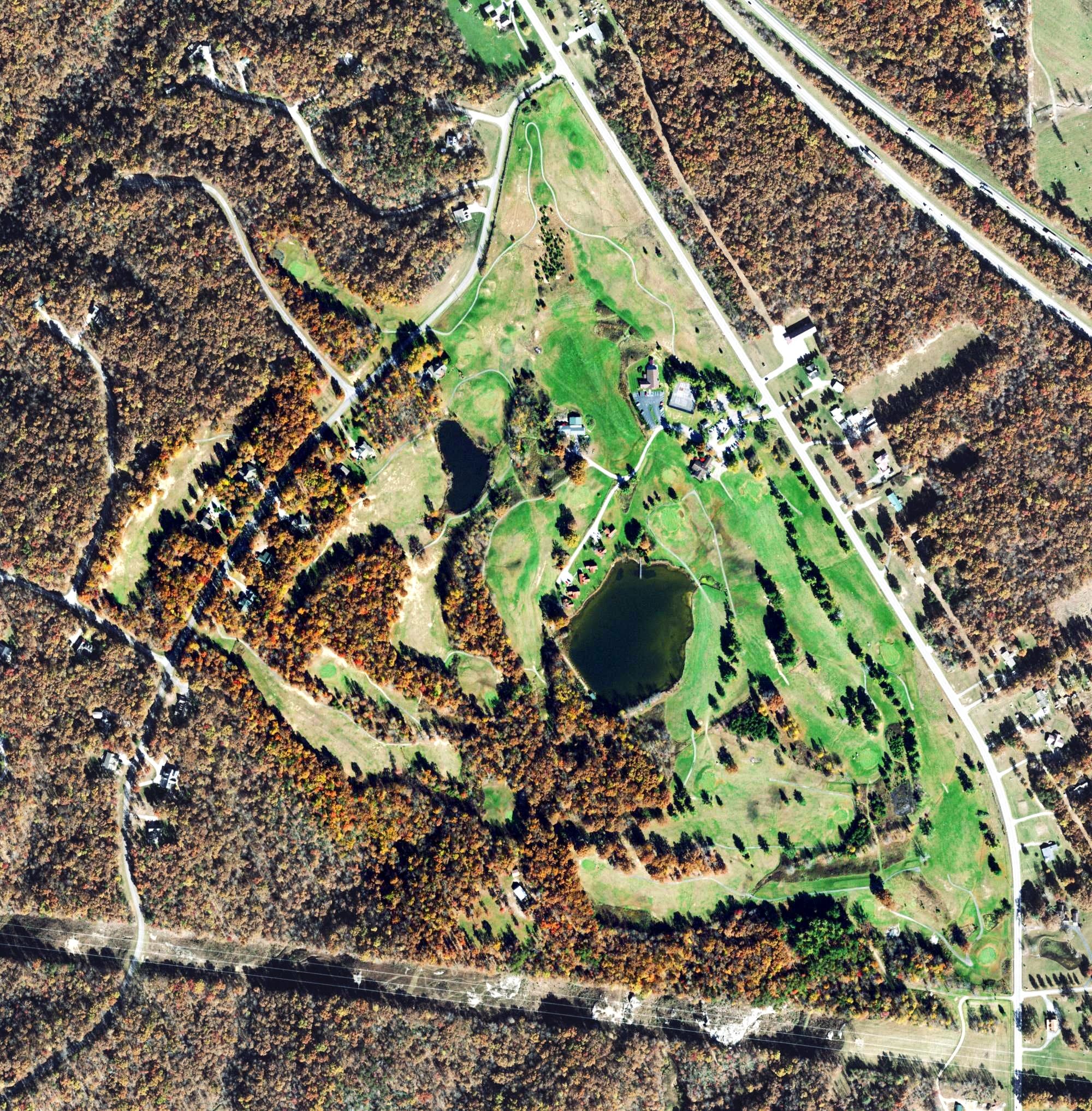 Aerial view of Cumberland Cove Golf Course, TN, with its hole routing marked
