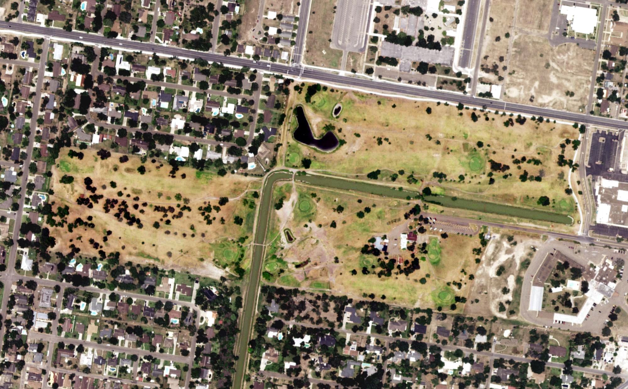 Aerial view of Ebony Hills Public Golf Course, TX, with its hole routing marked