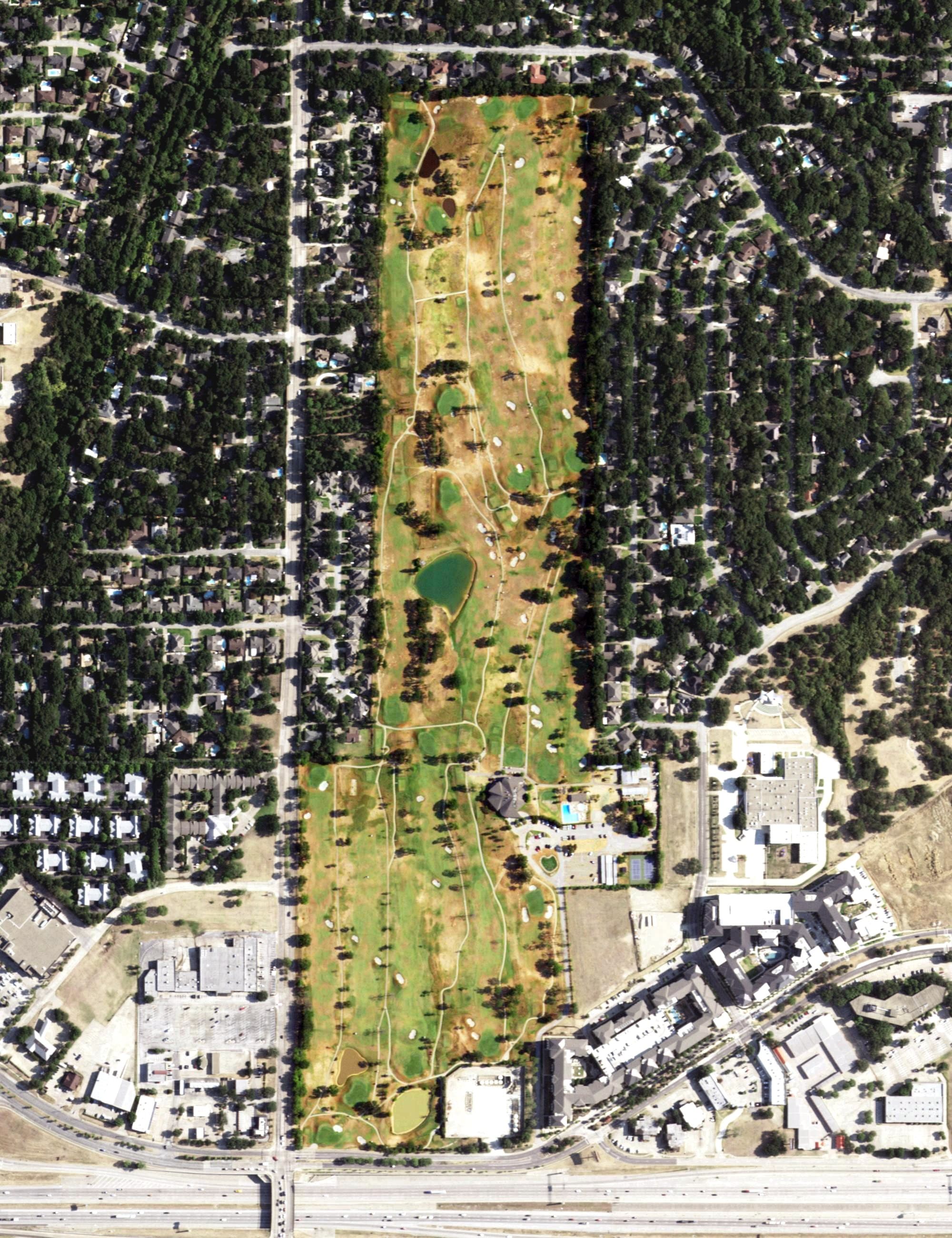 Aerial view of Rolling Hills Country Club, TX, with its hole routing marked