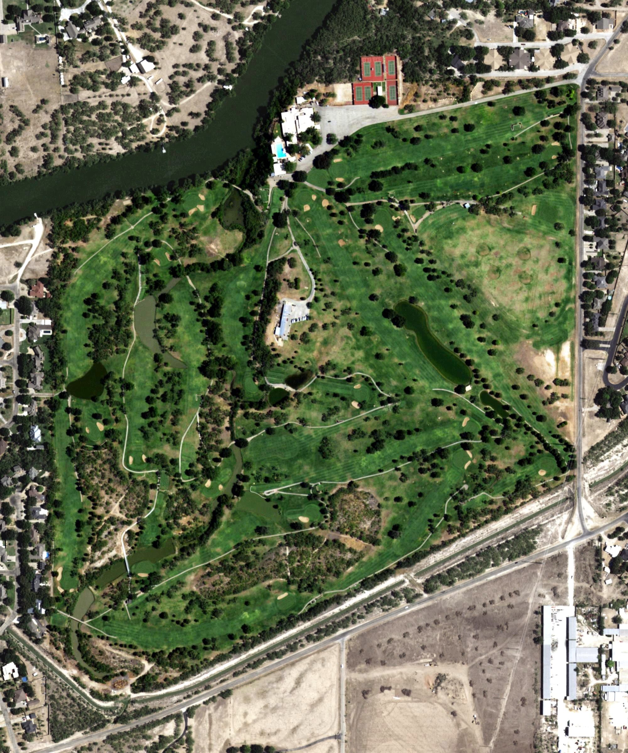 Aerial view of San Angelo Country Club, TX, with its hole routing marked