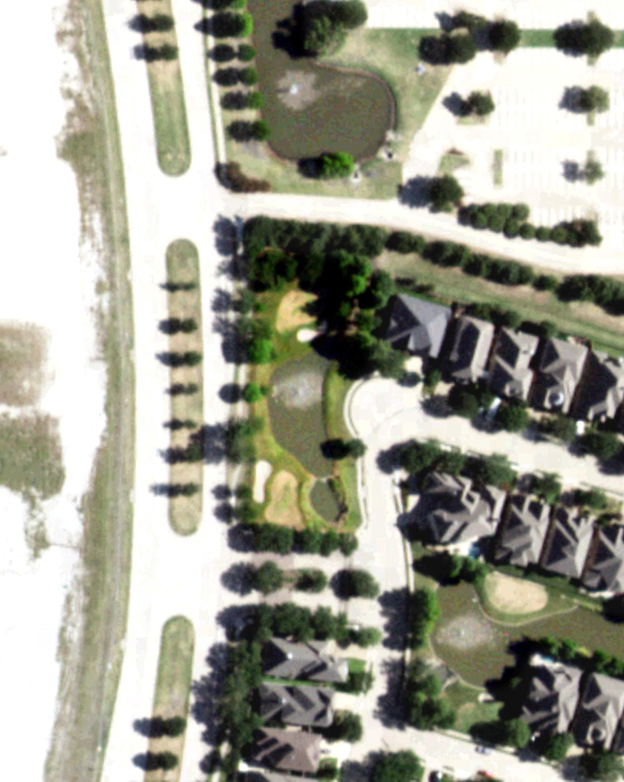 Aerial view of Willow Pond Golf Course, TX, with its hole routing marked