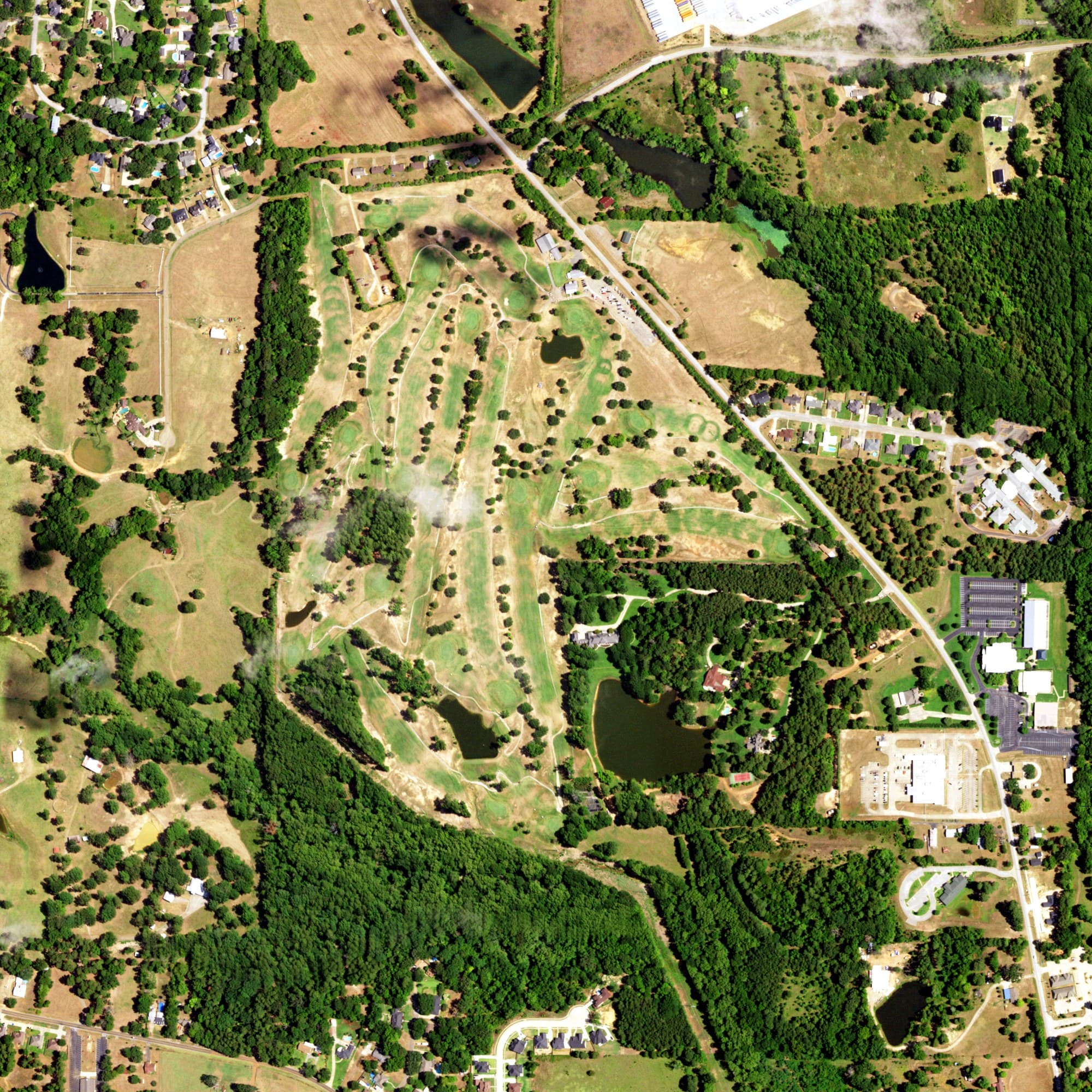 Aerial view of Wood Hollow Golf Course, TX, with its hole routing marked