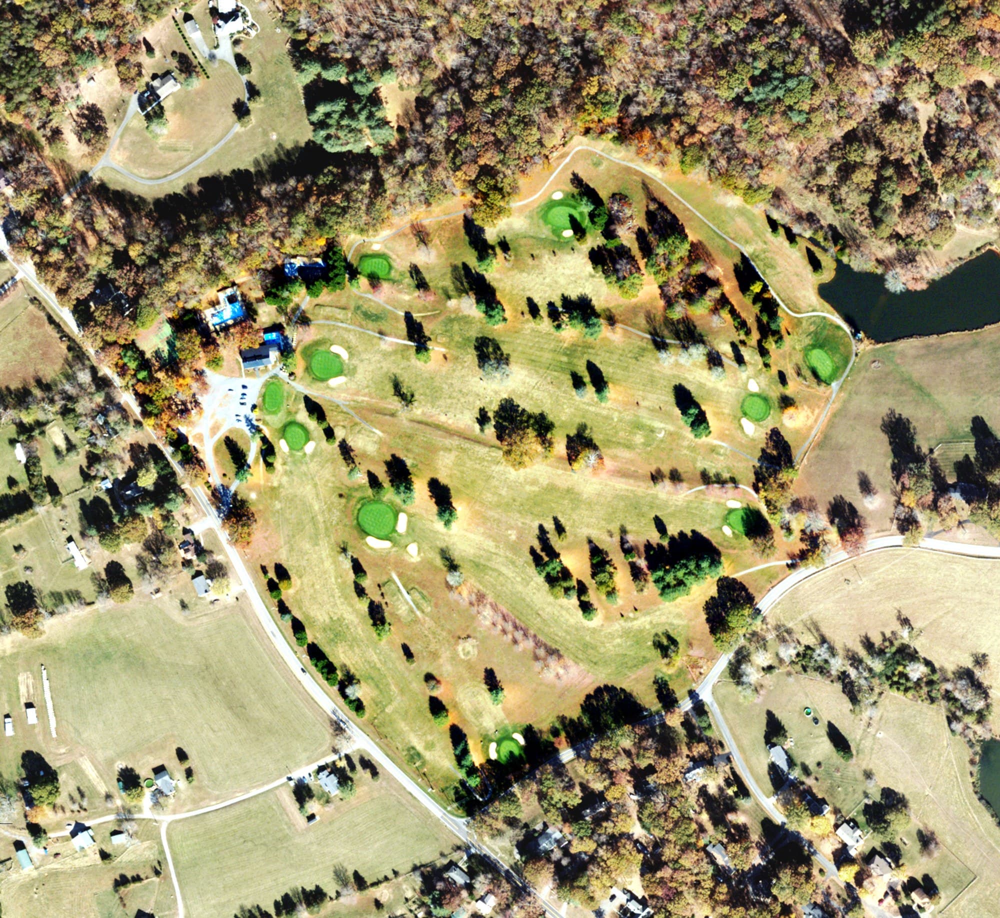 Aerial view of Bedford Country Club, VA, with its hole routing marked