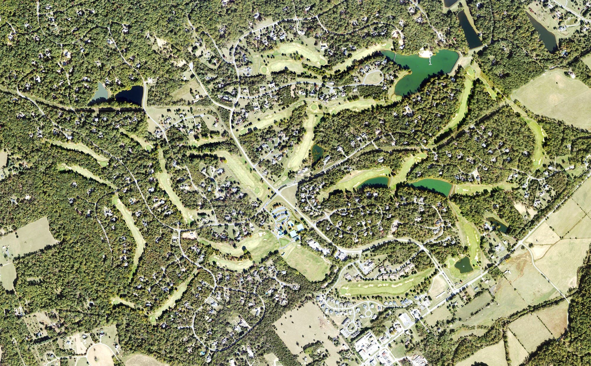 Aerial view of Stoney Creek Golf Course, VA, with its hole routing marked