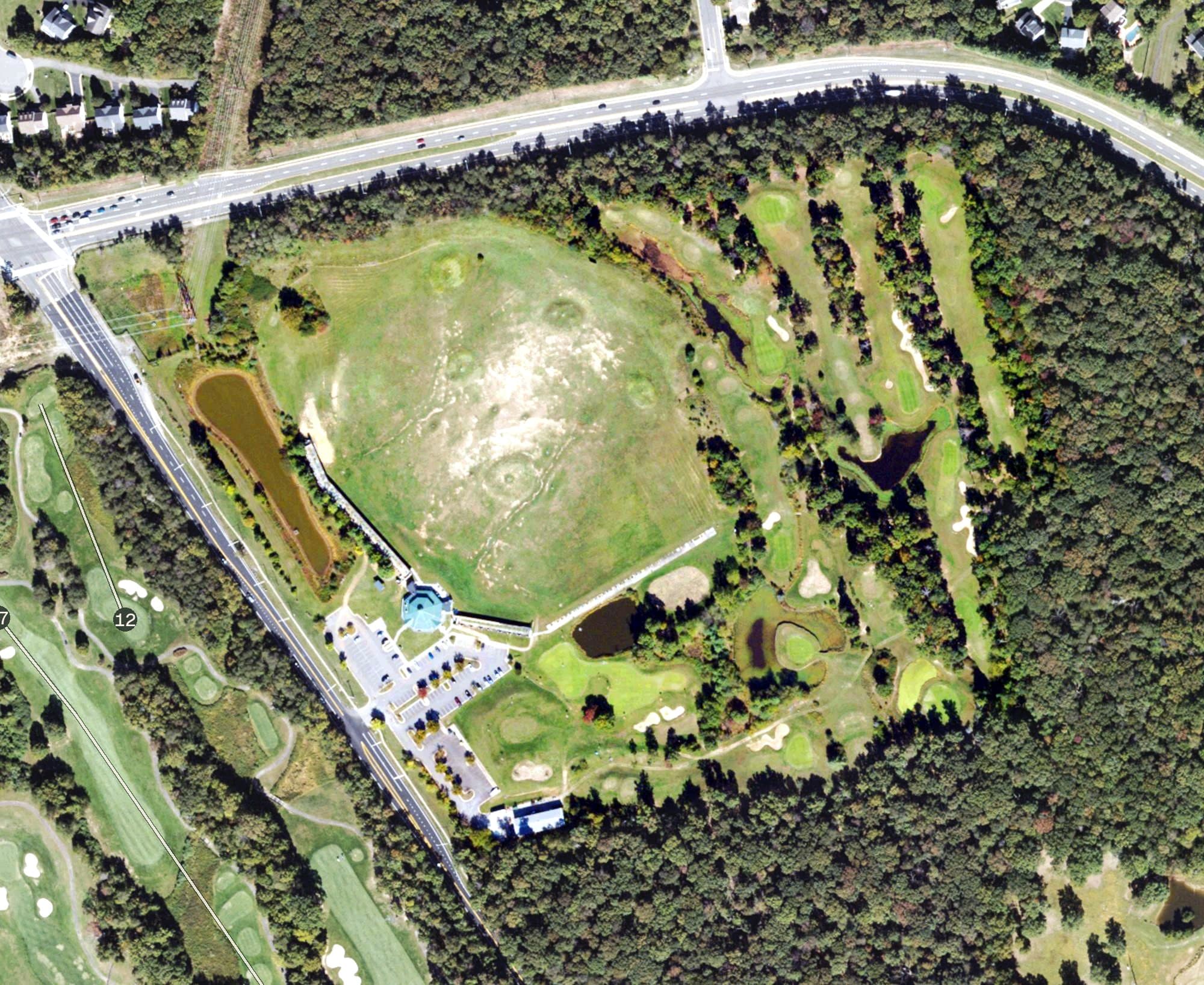Aerial view of Virginia Golf Center, VA, with its hole routing marked