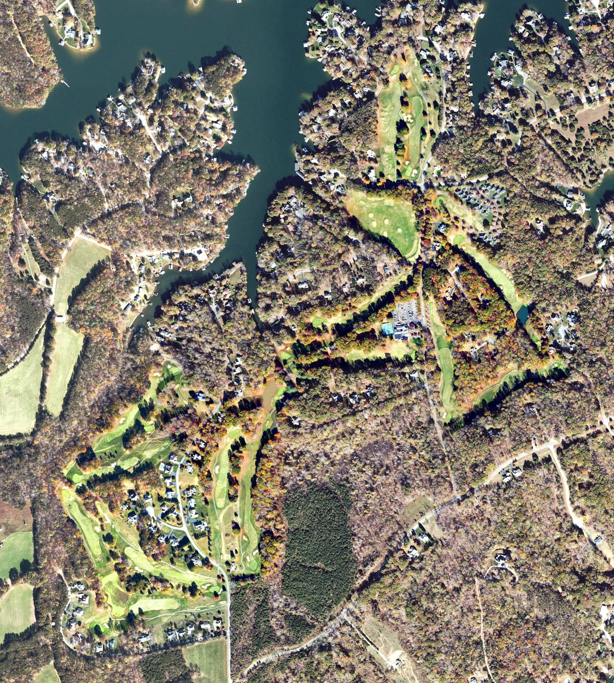 Aerial view of Waterfront Country Club, VA, with its hole routing marked