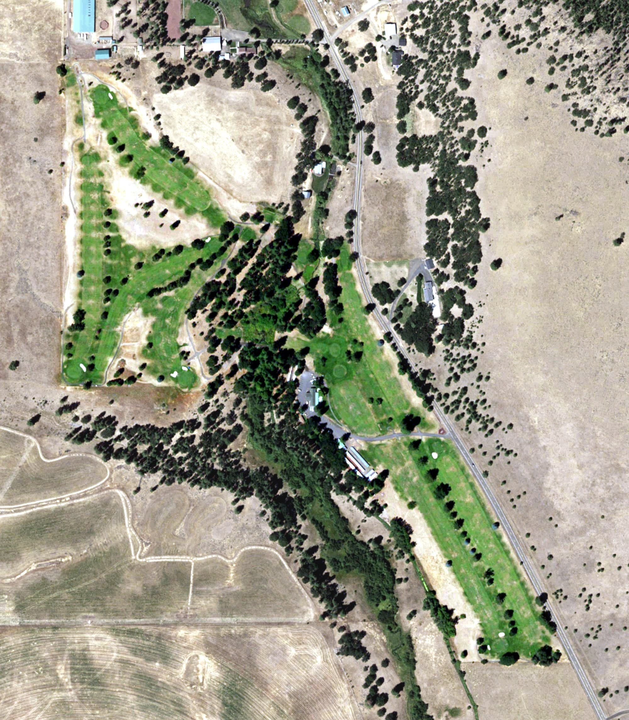 Aerial view of Goldendale Golf Club, WA, with its hole routing marked