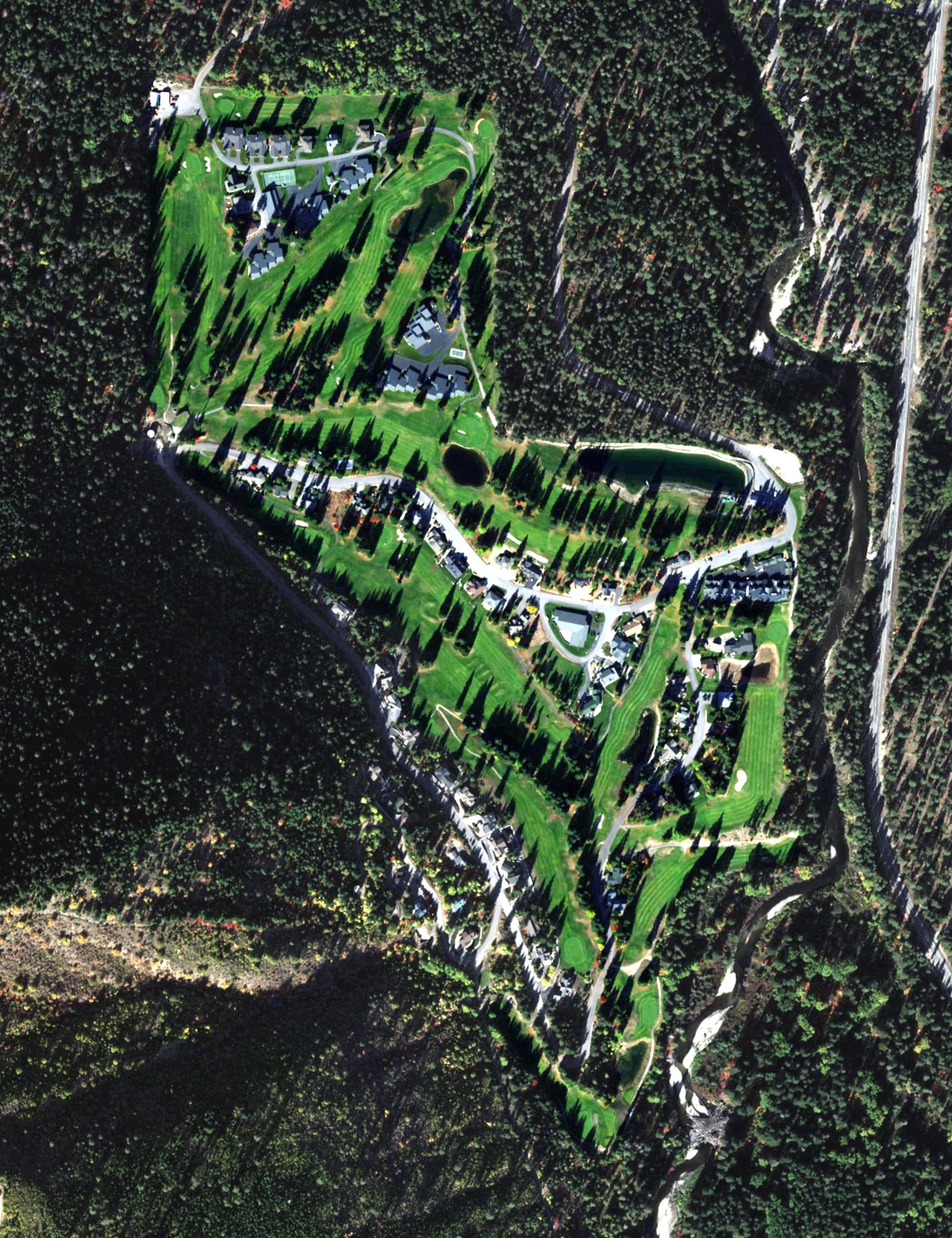 Aerial view of Kahler Glen Golf Course, WA, with its hole routing marked