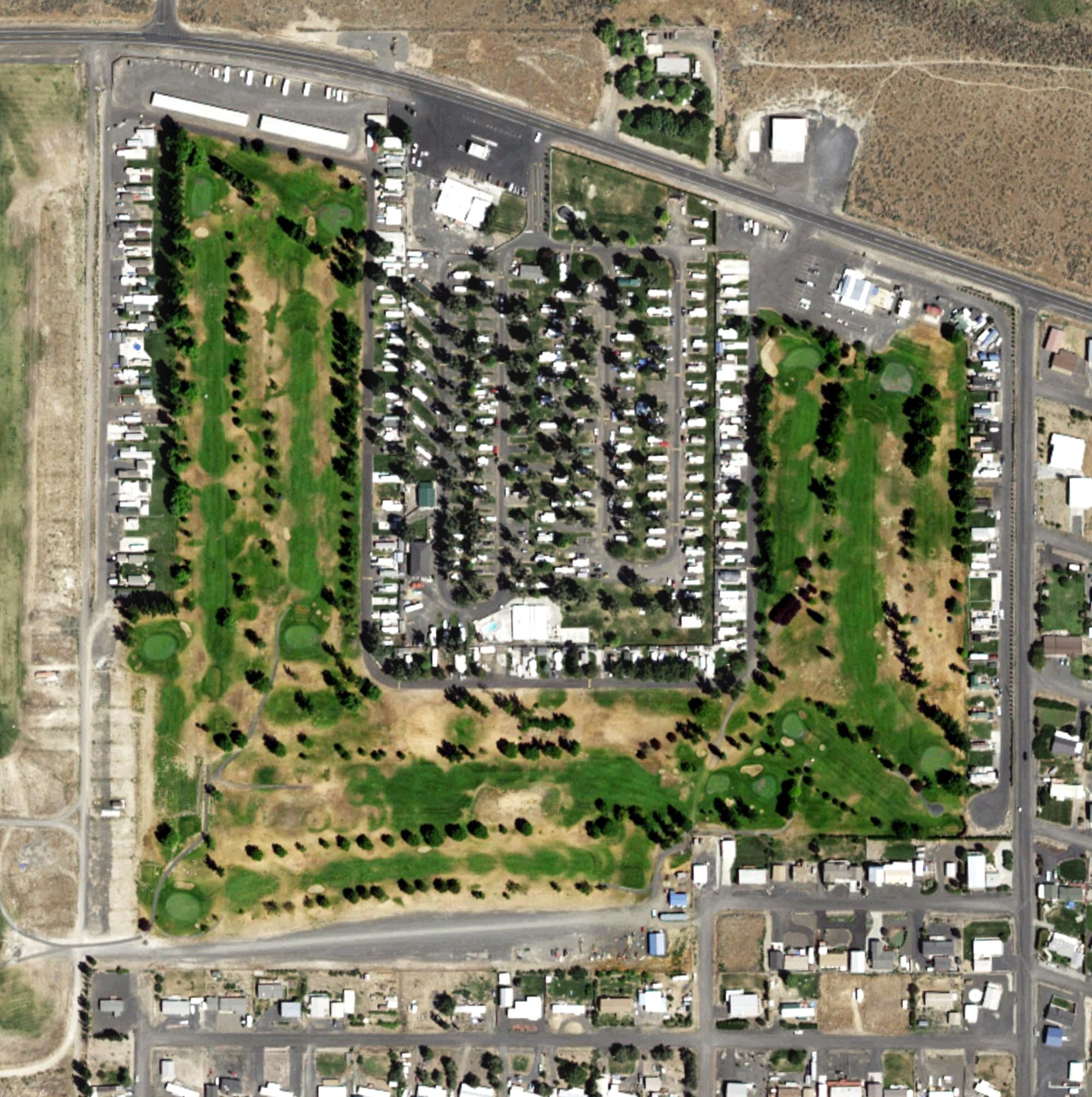 Aerial view of O'Sullivan Sportsman Resort, WA, with its hole routing marked